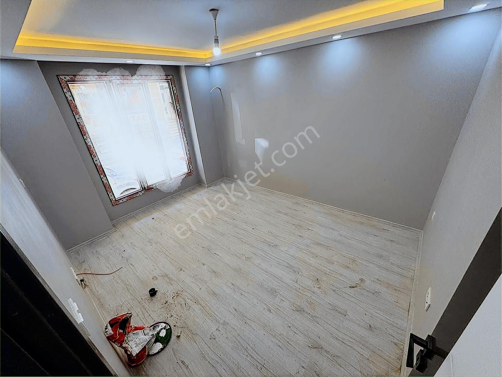 Pusula İnş.tan U,mumcu Mah 115m2 3+1 Cadde Dibinde Yüksek Giriş