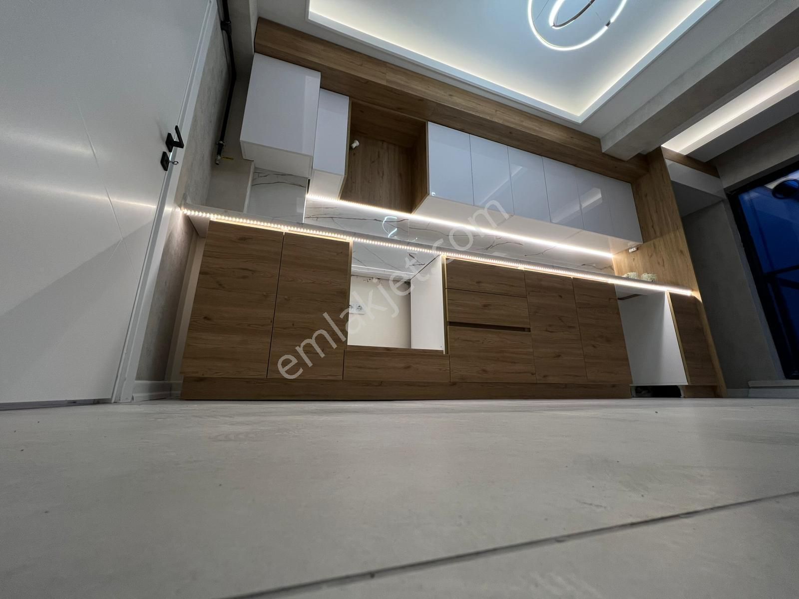 Yenikent Mustafa Kemal Mah. Ultra Lüks Oturuma Hazır 3+1 Satılık Daire - Görsel 3