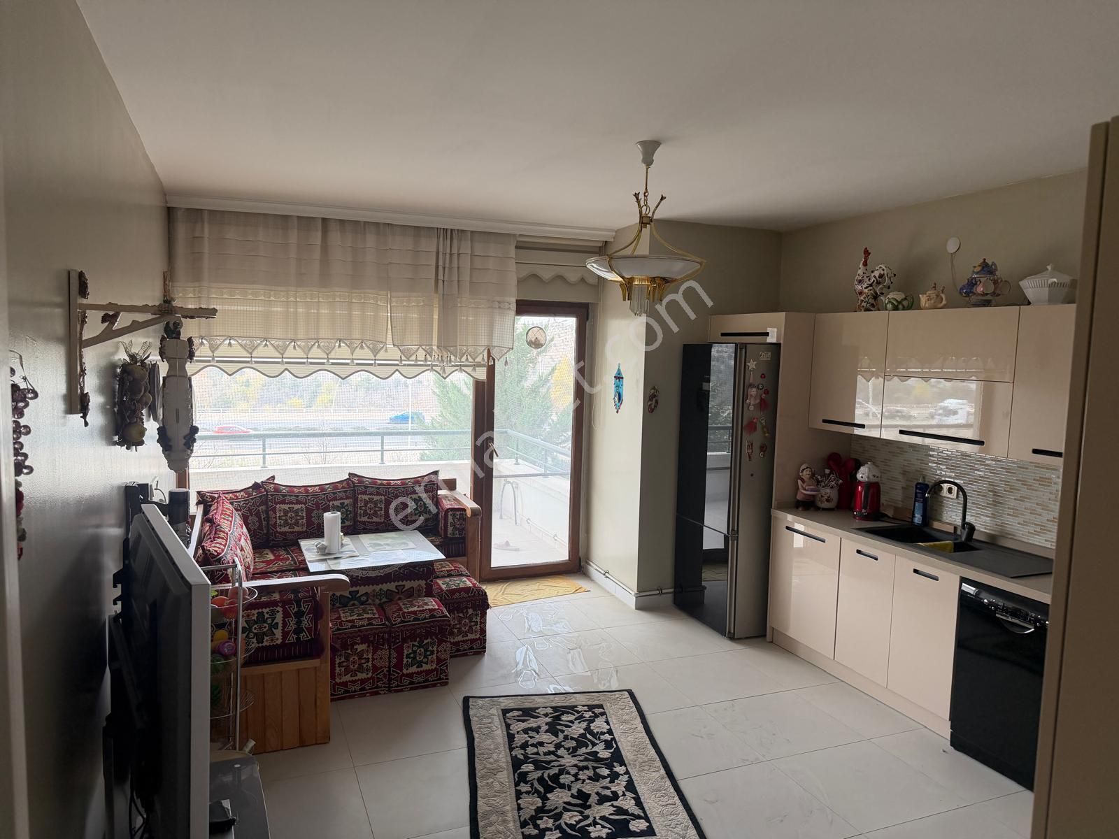 Gordion Yanında Asansörlü 4+1 Full Yapılı Masrafsız Daire - Görsel 4