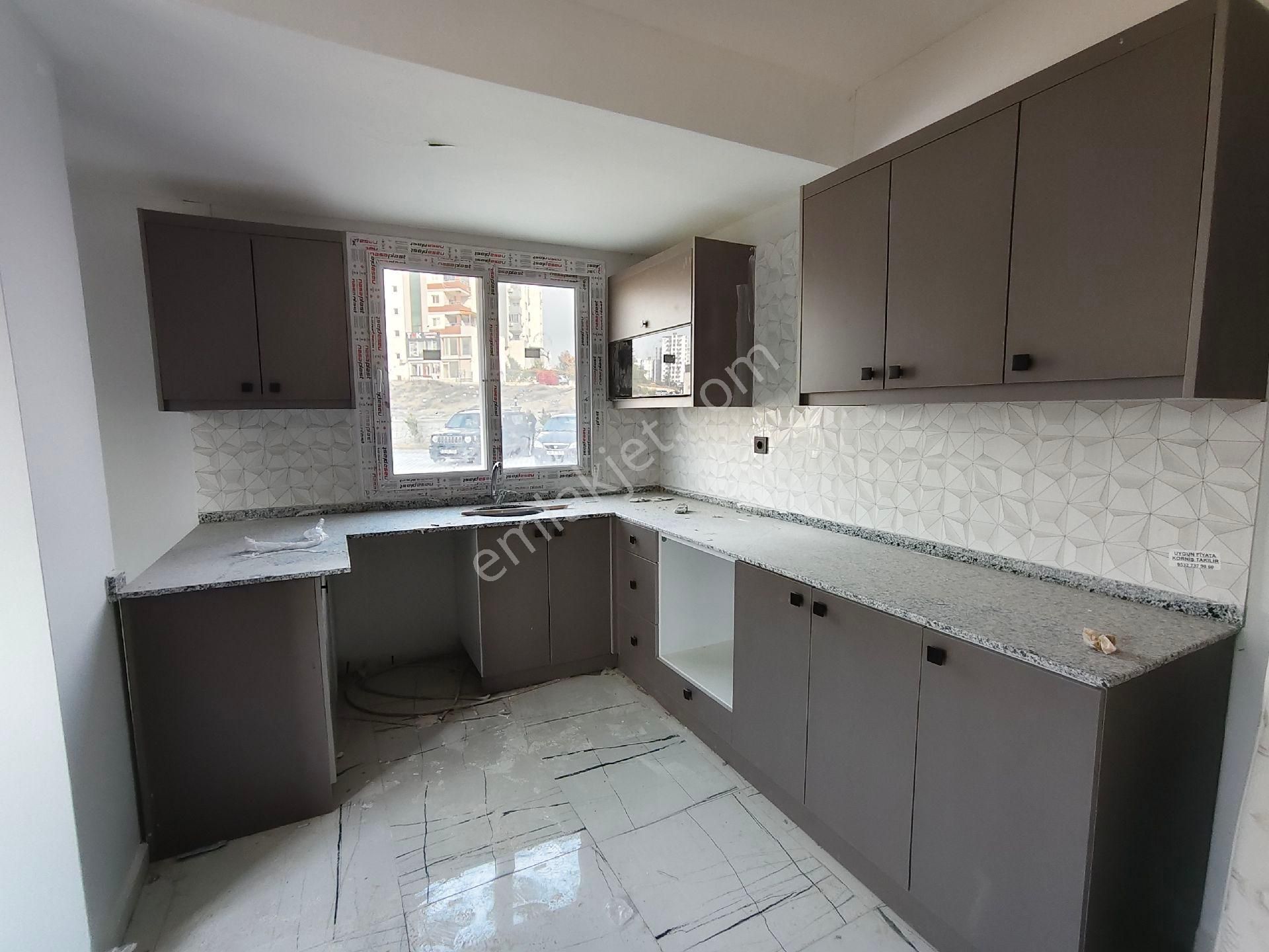 2+1 Acilll Satılık Yüksek Giriş