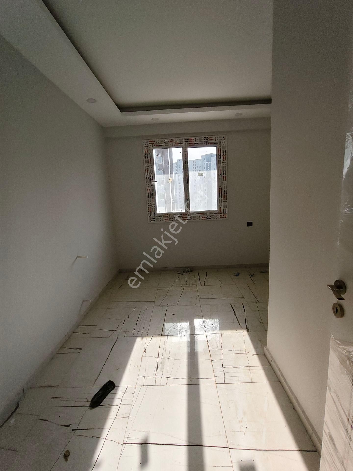 2+1 Acilll Satılık Yüksek Giriş - Görsel 5