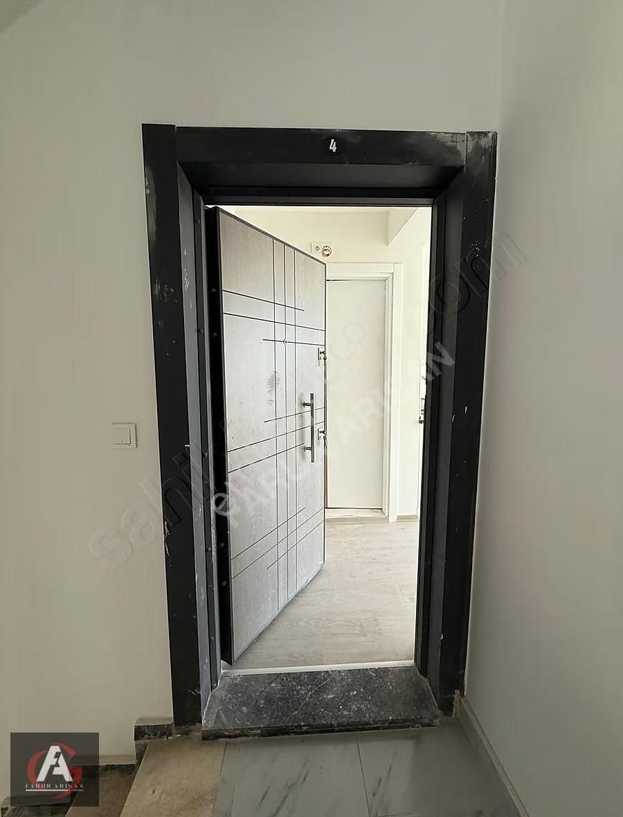 Denize Çok Yakın Ve Deniz Manzaralı Oturuma Hazır İskanlı 1+1 - Görsel 18