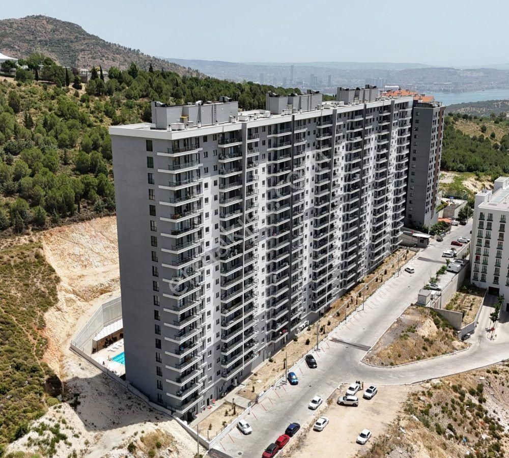 Havuzlu Güvenlikli Dasif Vista Sitesinde 3+1 Kiralık Daire