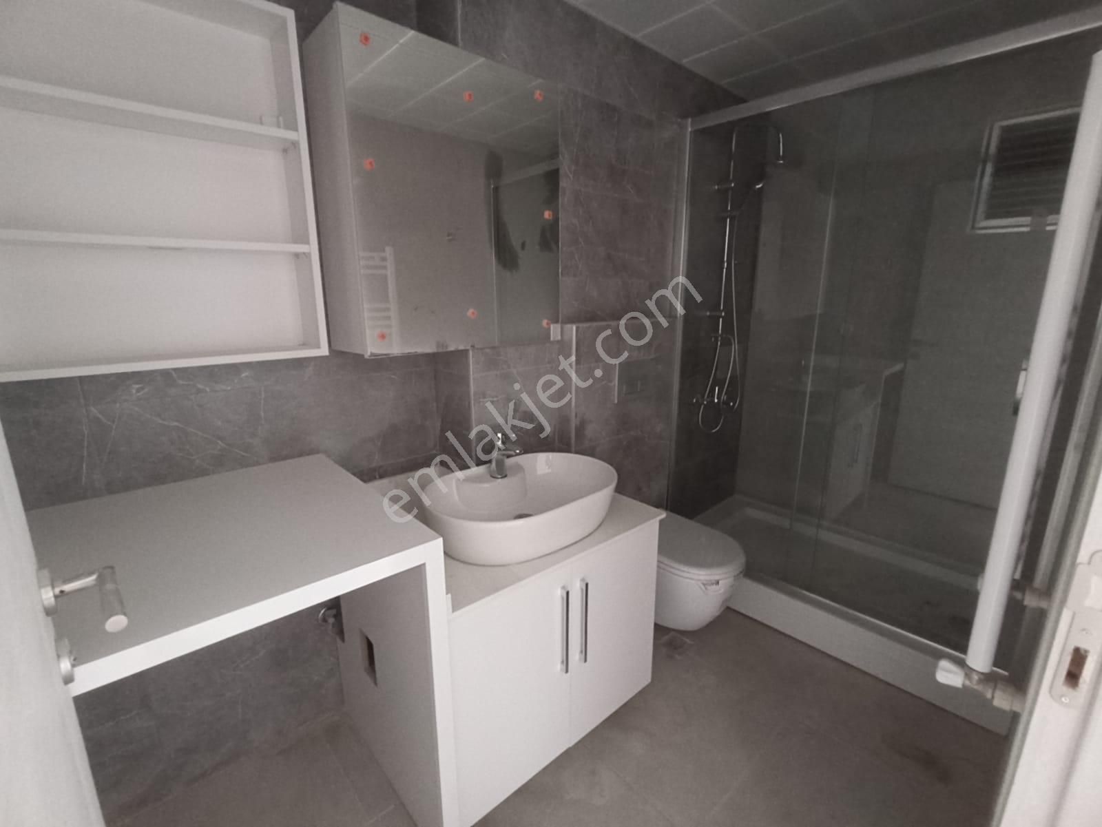 Havuzlu Güvenlikli Dasif Vista Sitesinde 3+1 Kiralık Daire - Görsel 15