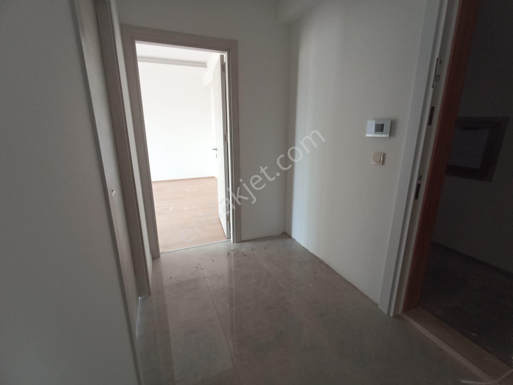 Havuzlu Güvenlikli Dasif Vista Sitesinde 3+1 Kiralık Daire - Görsel 18