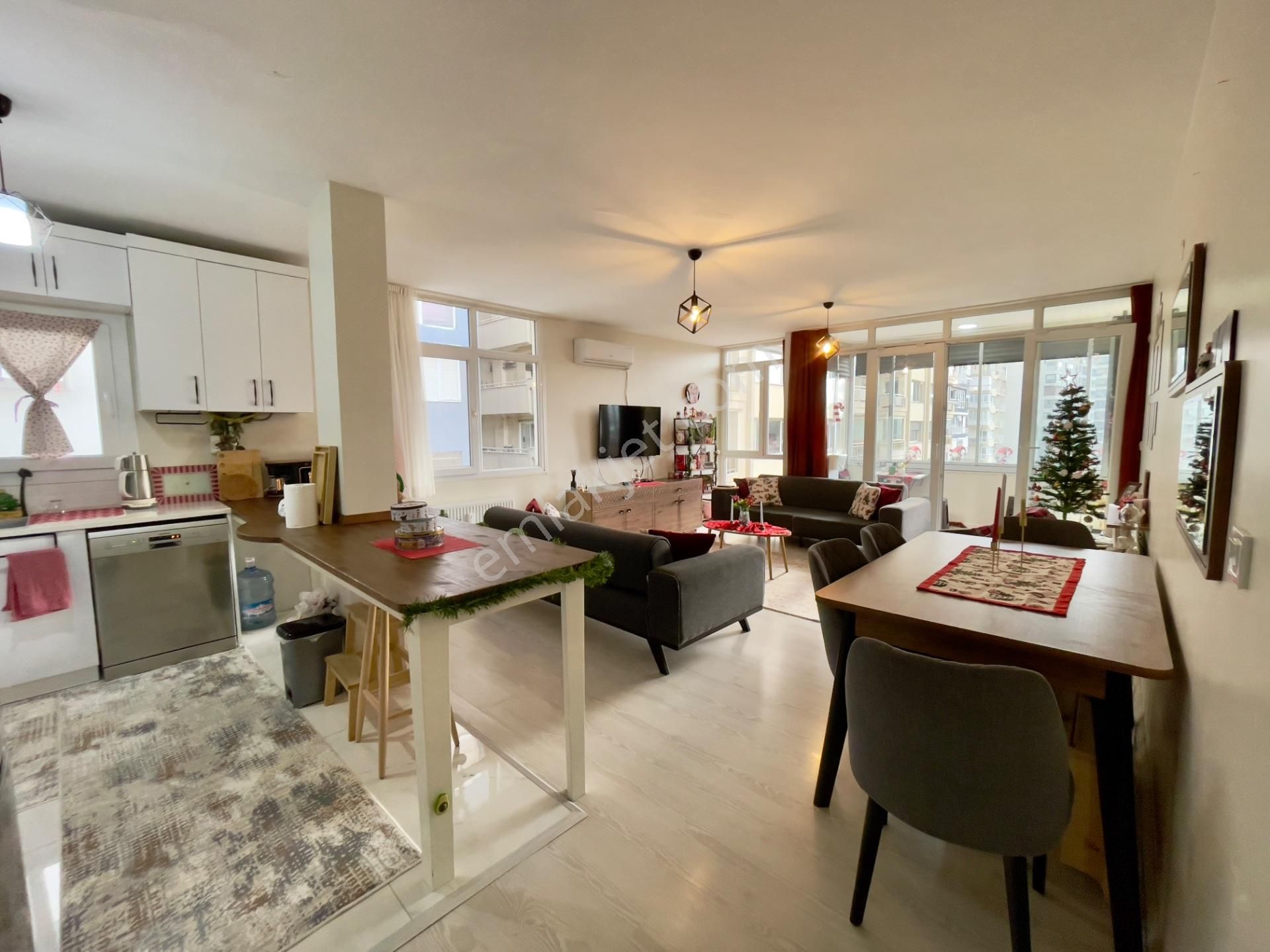 Göztepe, Susuzdede Mevkii, Deniz Manzaralı, Tadilatlı, 3+1 Daire - Görsel 2