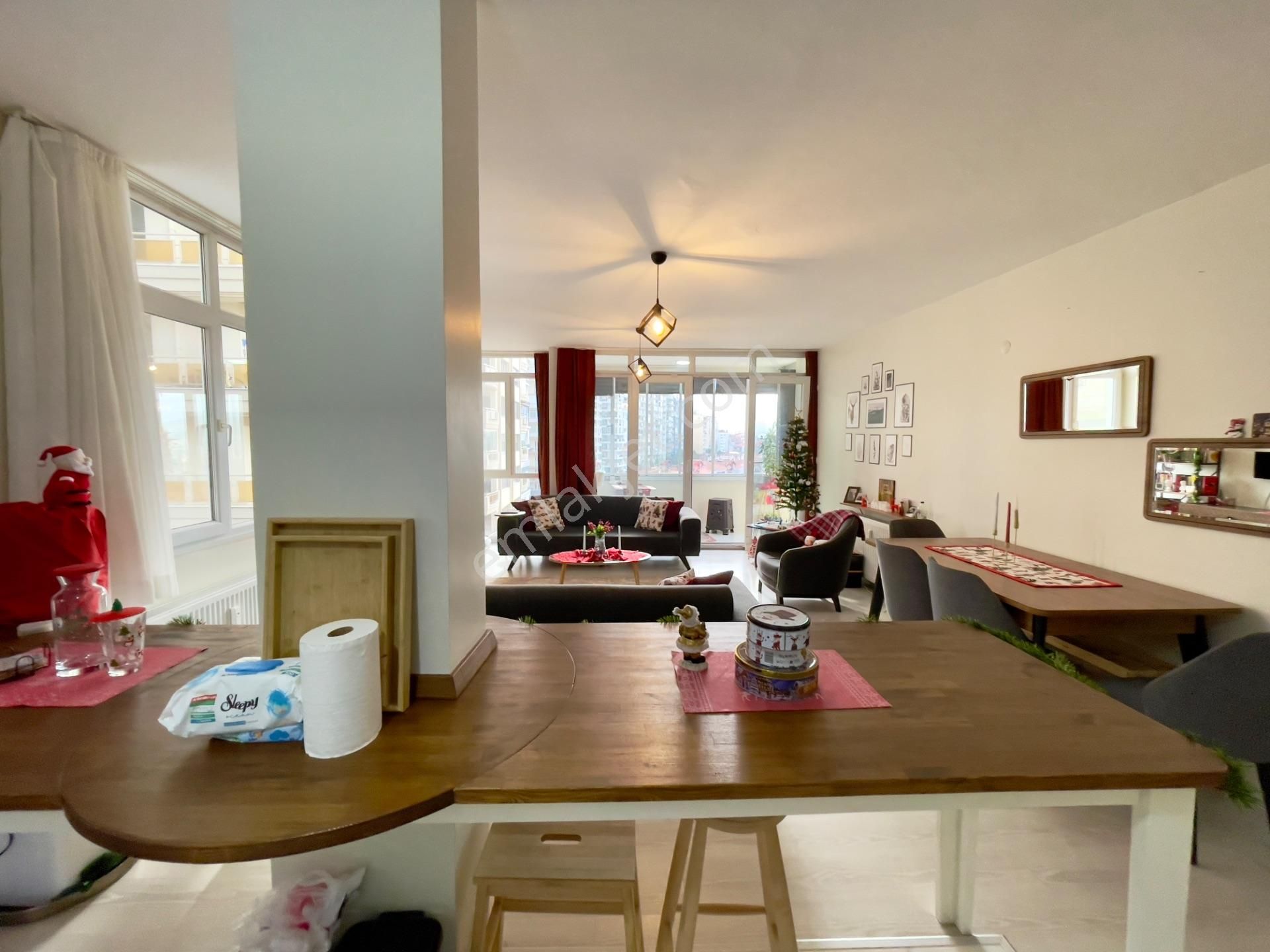 Göztepe, Susuzdede Mevkii, Deniz Manzaralı, Tadilatlı, 3+1 Daire - Görsel 4