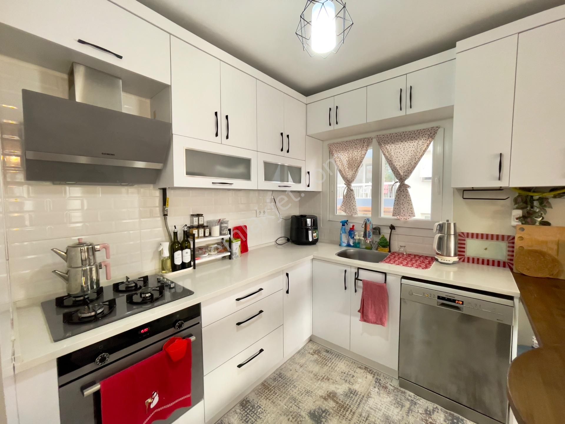 Göztepe, Susuzdede Mevkii, Deniz Manzaralı, Tadilatlı, 3+1 Daire - Görsel 16