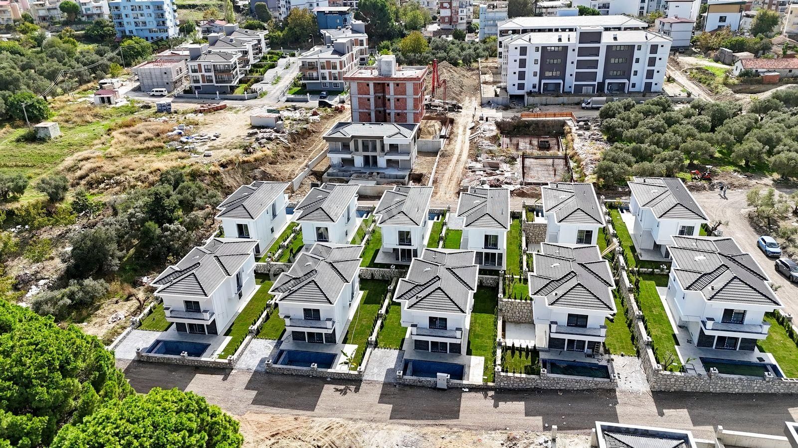 Kuşadası Satılık Davutlarda Müstakil Havuzlu 4+1 Villa - Görsel 7