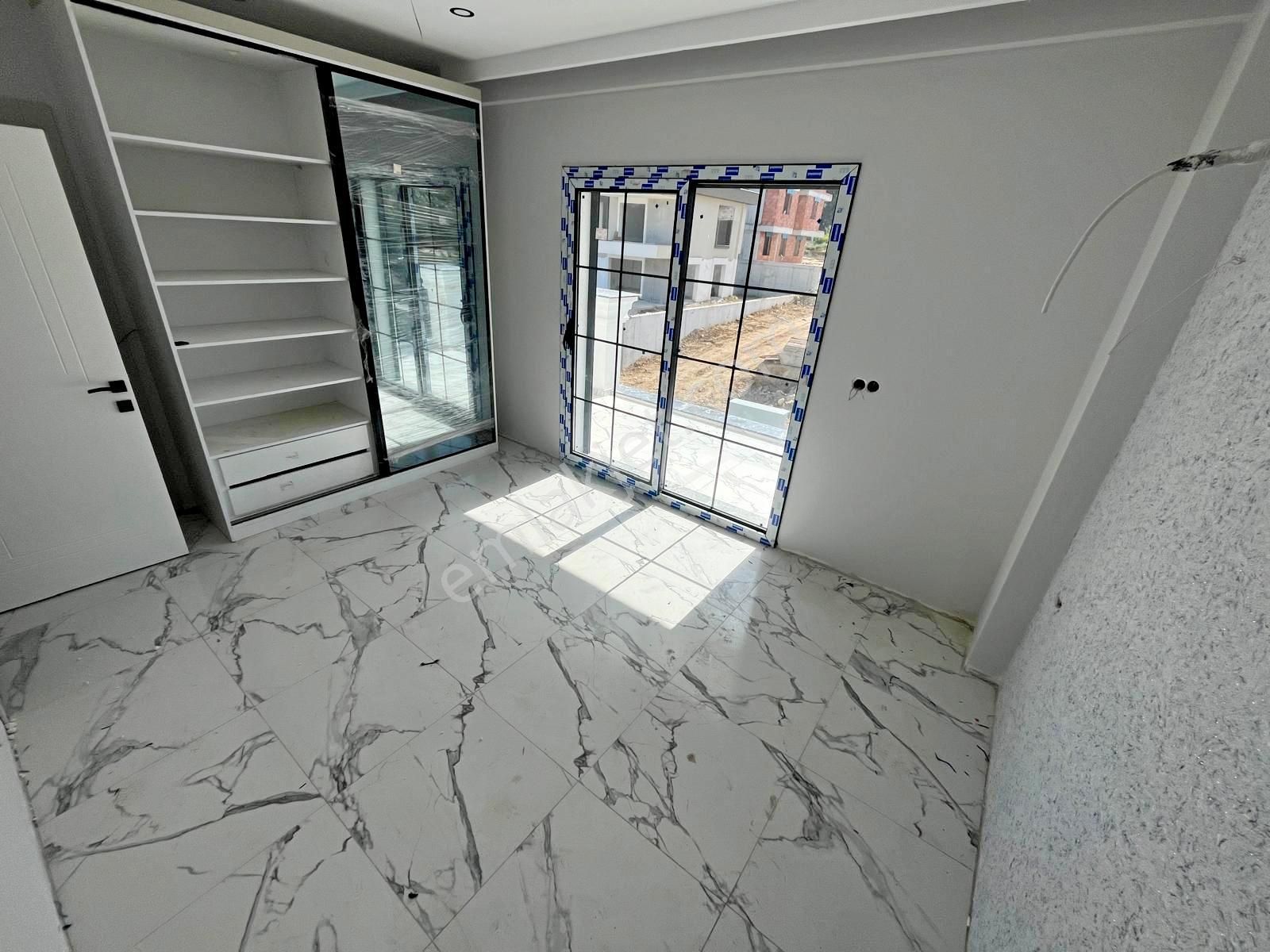 Kuşadası Satılık Davutlarda Müstakil Havuzlu 4+1 Villa - Görsel 18