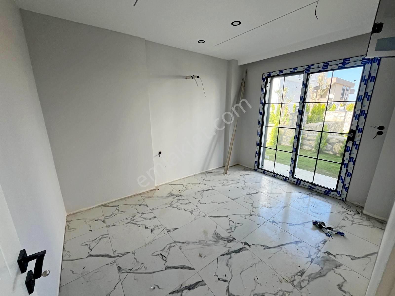 Kuşadası Satılık Davutlarda Müstakil Havuzlu 4+1 Villa - Görsel 23