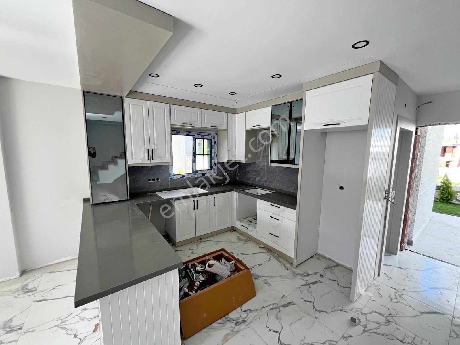 Kuşadası Satılık Davutlarda Müstakil Havuzlu 4+1 Villa - Görsel 26