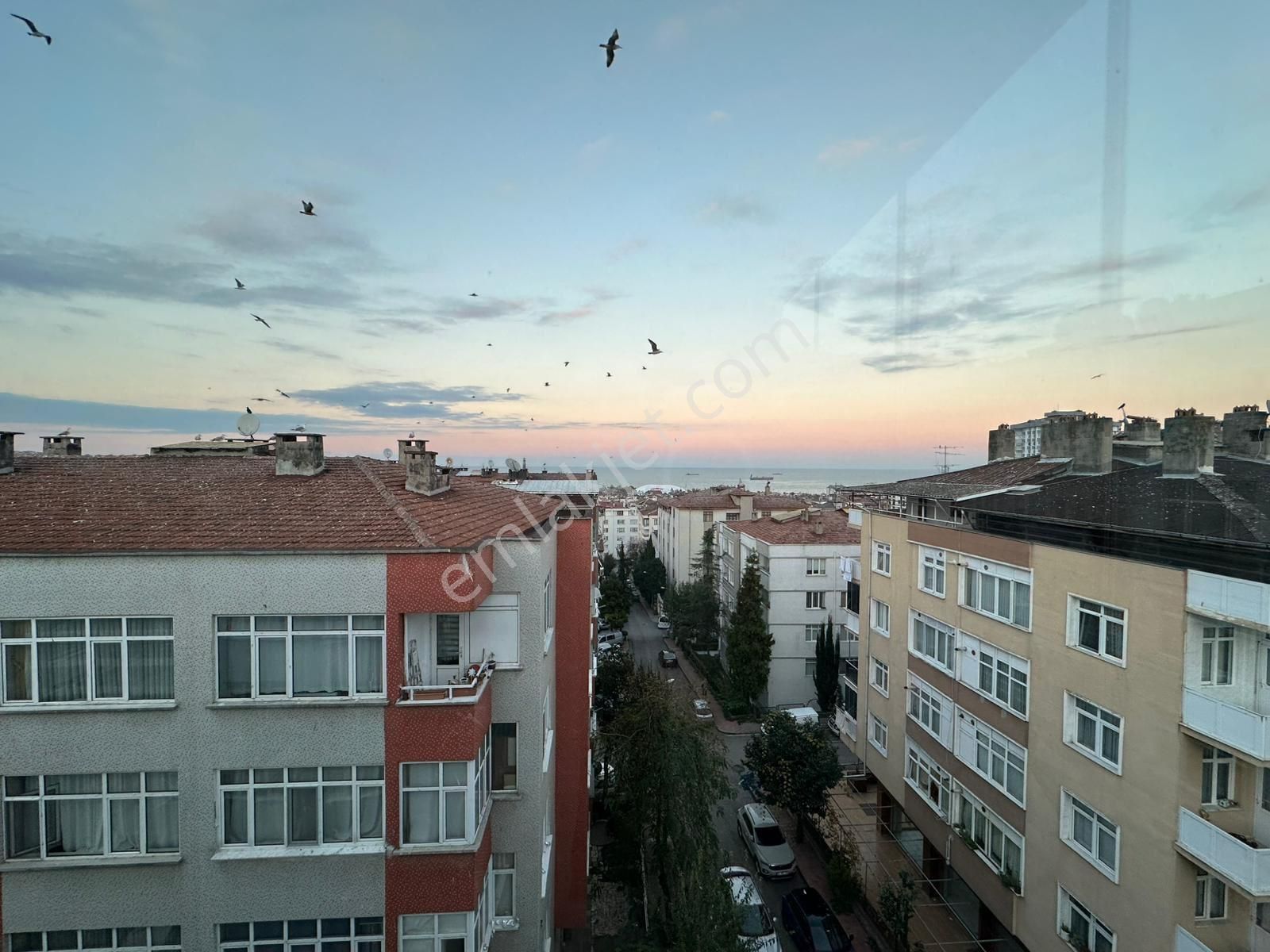 Bahceli Evlerde İci Temiz Satılık Daire - Görsel 2