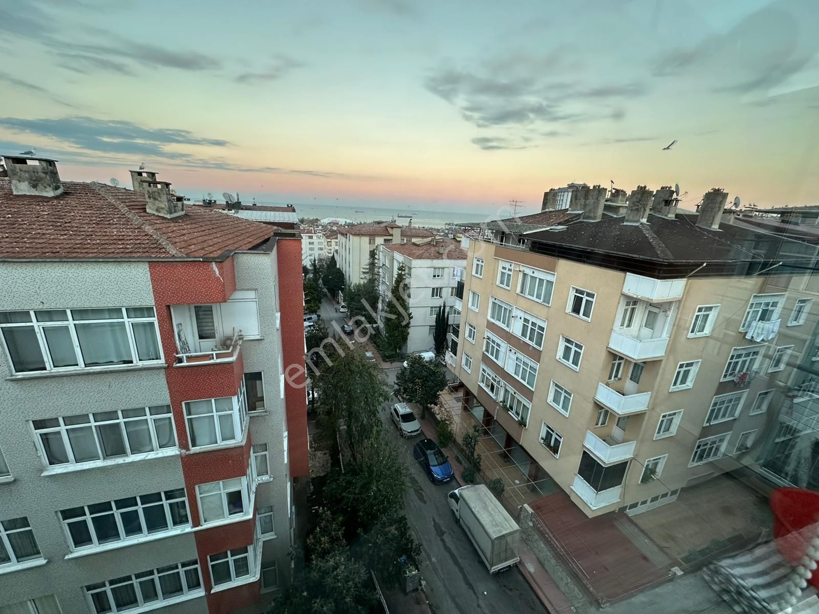 Bahceli Evlerde İci Temiz Satılık Daire - Görsel 5