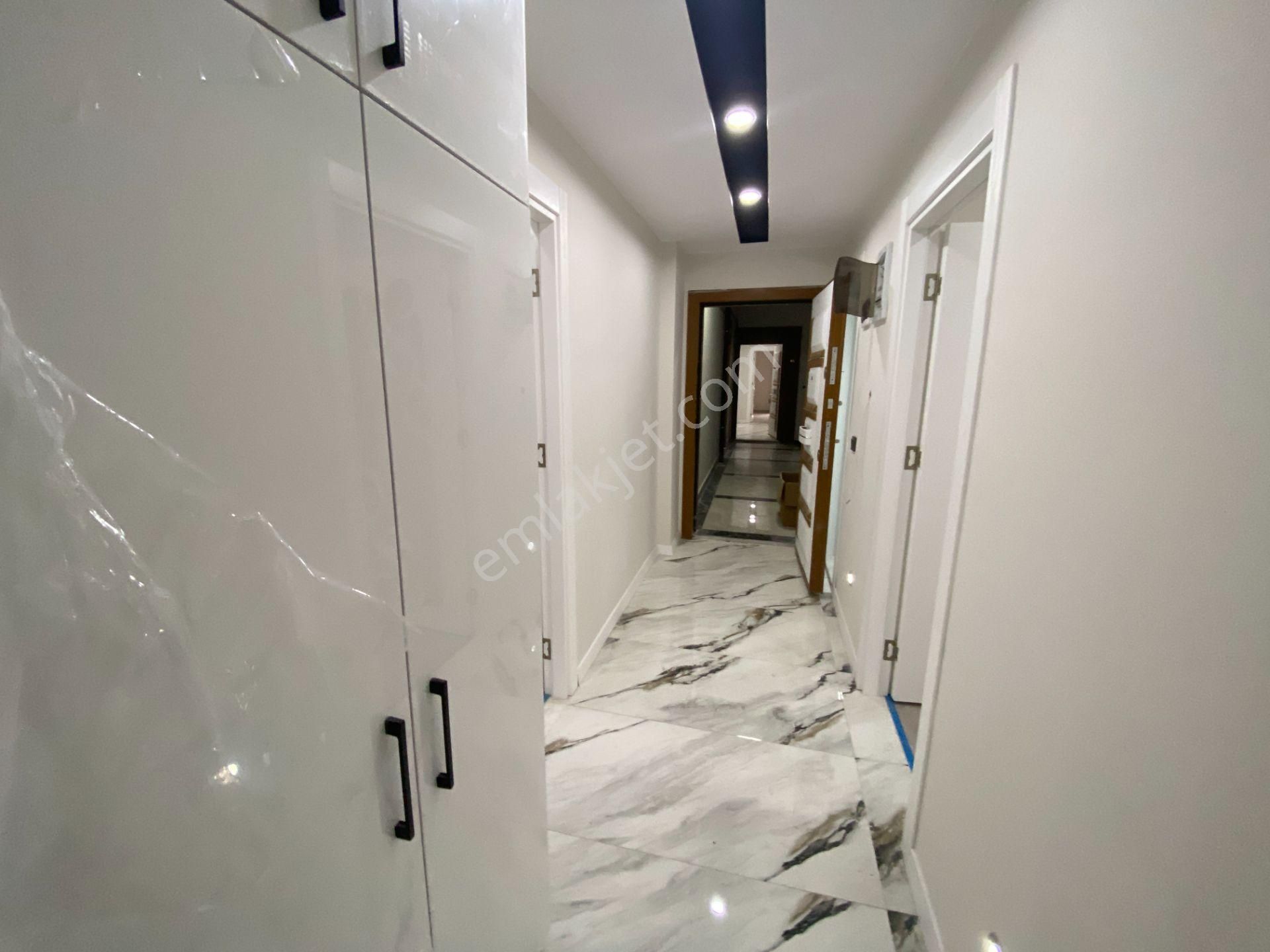 Konyaaltı Cadde Arkası Oyun Parklı K.otoparklı 2+1 - Görsel 16