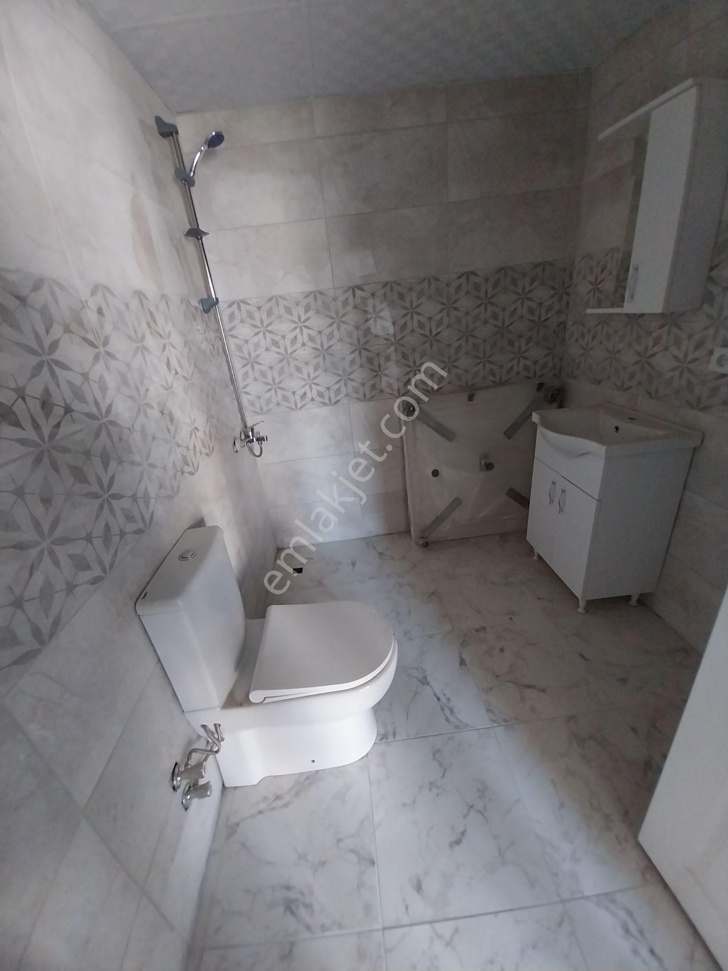 Üniversite Ve Tıp Fakültesi'nin Karşısında Sıfır Satılık 1+1 Daire - Görsel 12