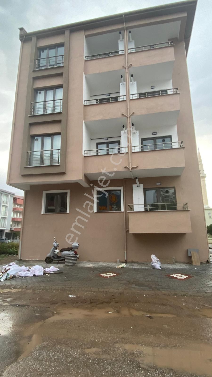 Şehir Hastanesi Yakını Sıfır Binada Kiralık 2+1 Daire - Görsel 15