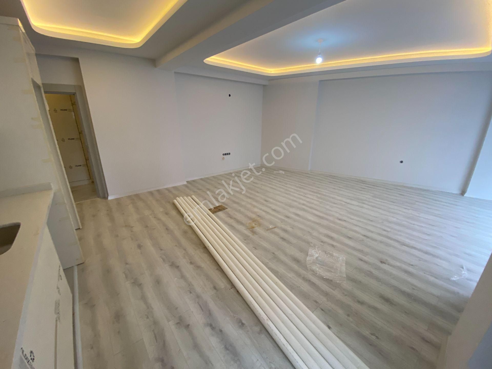 Atatürk Parkına 5 Dk. Mesafede Çok Geniş Sıfır 2+1 - Görsel 12