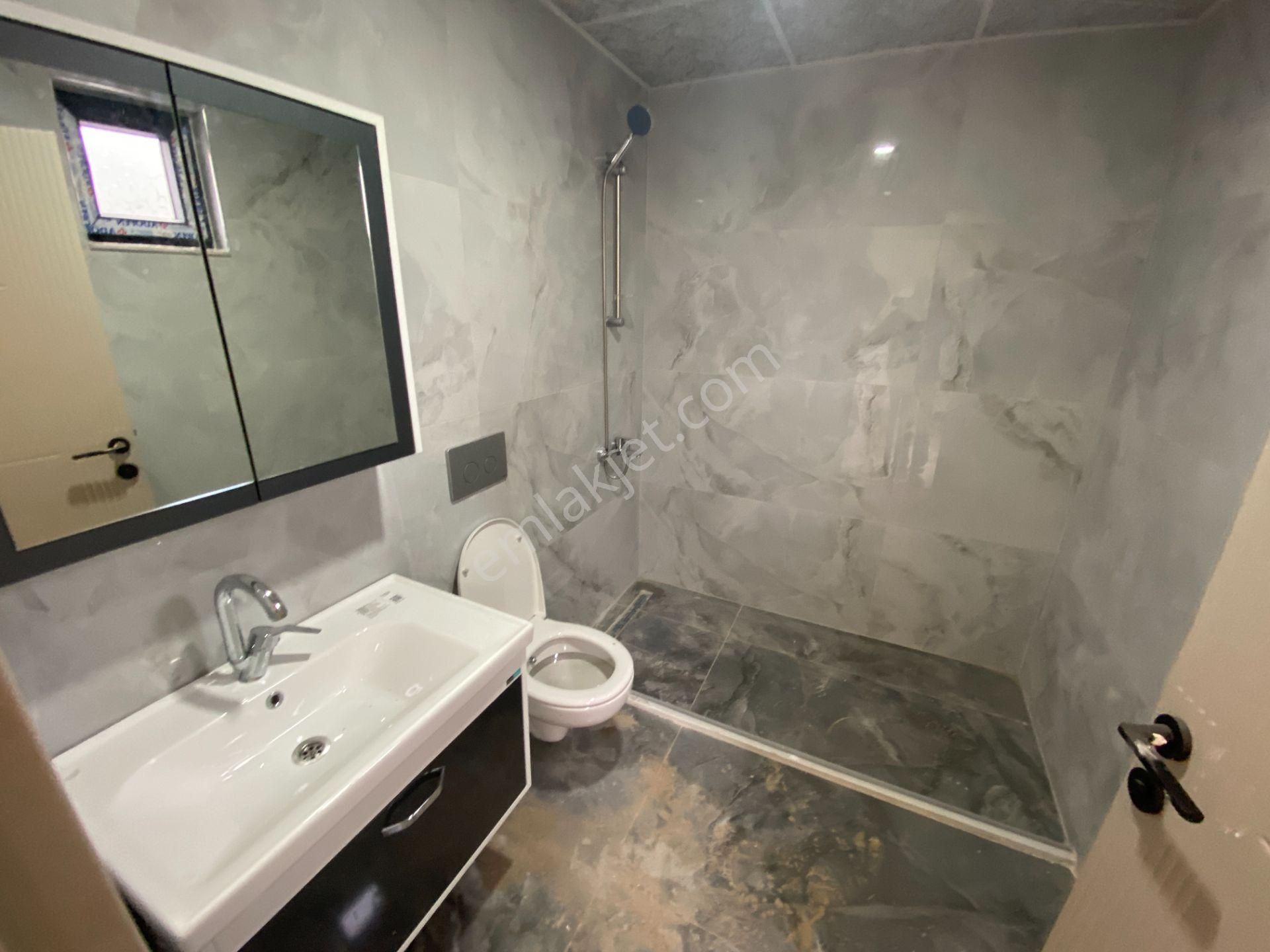 Atatürk Parkına 5 Dk. Mesafede Çok Geniş Sıfır 2+1 - Görsel 19