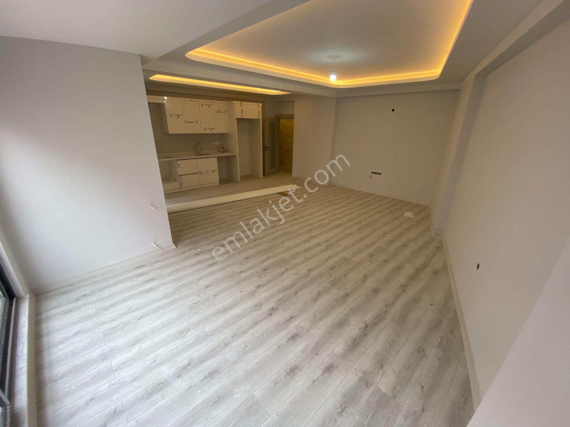 Atatürk Parkına 5 Dk. Mesafede Çok Geniş Sıfır 2+1 - Görsel 6