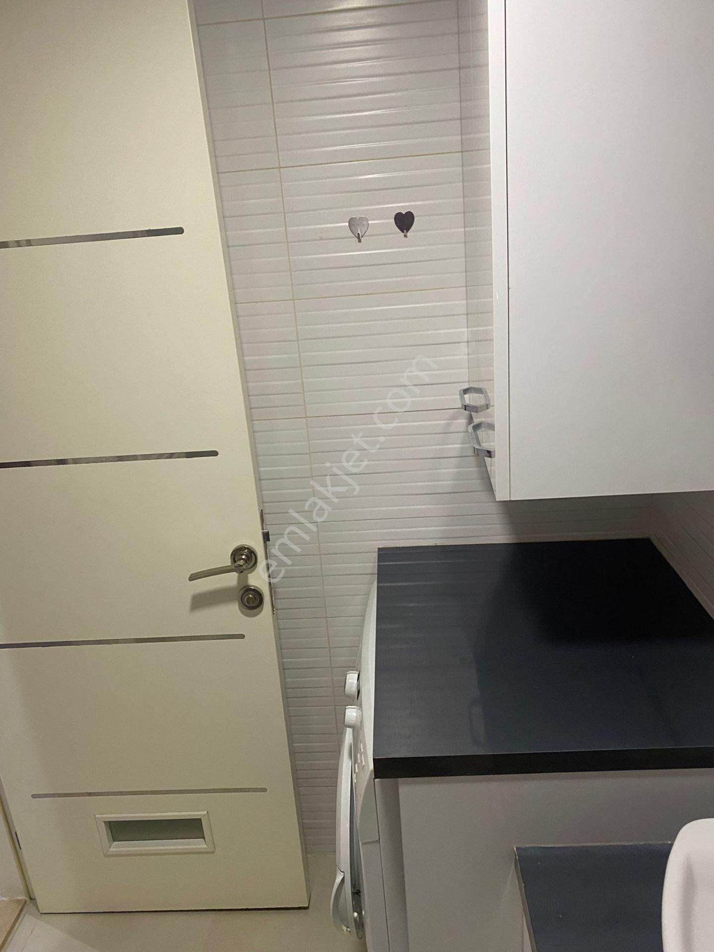 Karşıyaka Bahçelievler Mahallesinde 1+1 Satılık Daire - Görsel 5