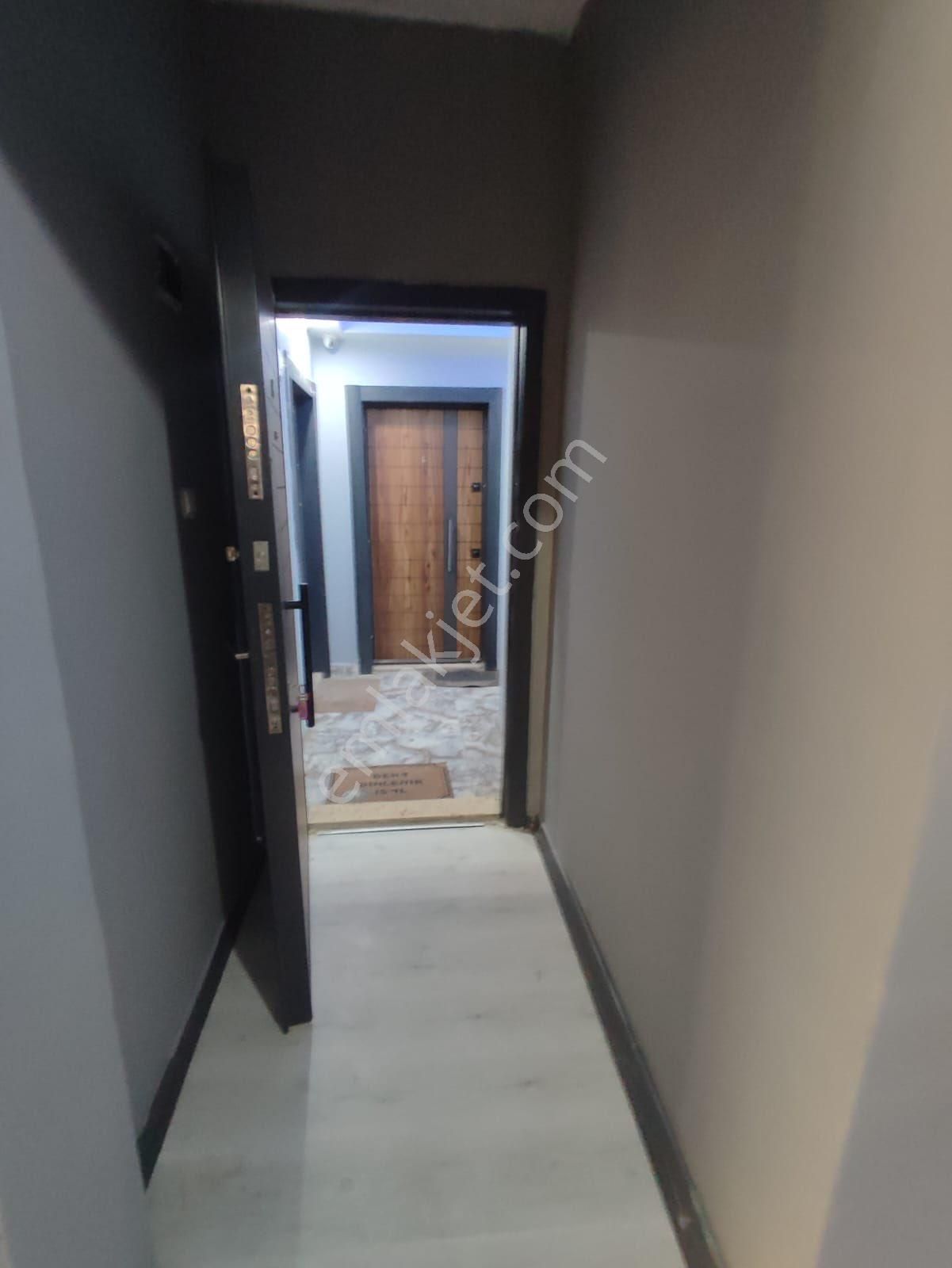 Seyhan Baraj Yolunda Eşyalı Kiralık 1+1 - Görsel 7