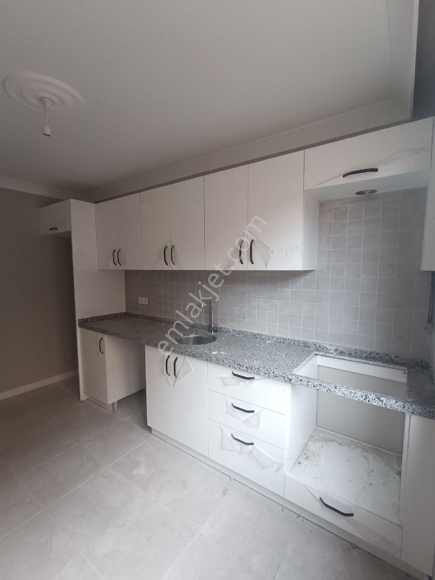 Para'dan Sultanbeyli Merkez Konumda Balkonlu 2+1 Satılık Daire - Görsel 8