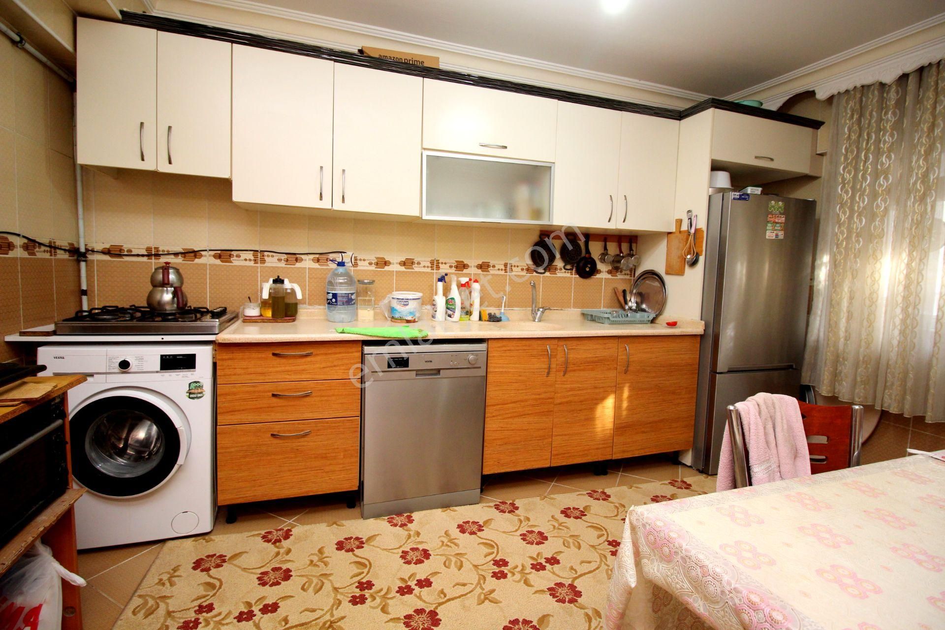 Emre Emlak'tan Süvari'de Ön Cephe Arakat 3+1 Satılık Daire - Görsel 4