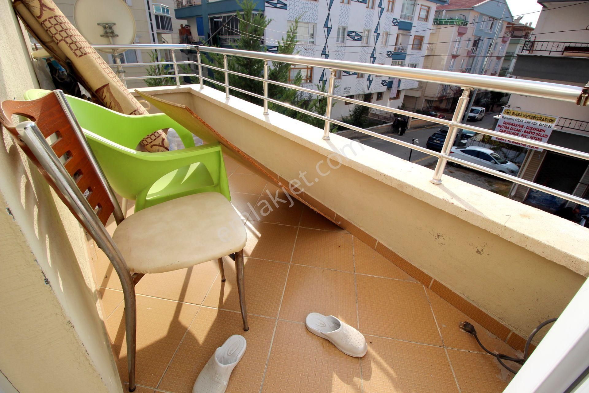 Emre Emlak'tan Süvari'de Ön Cephe Arakat 3+1 Satılık Daire - Görsel 8