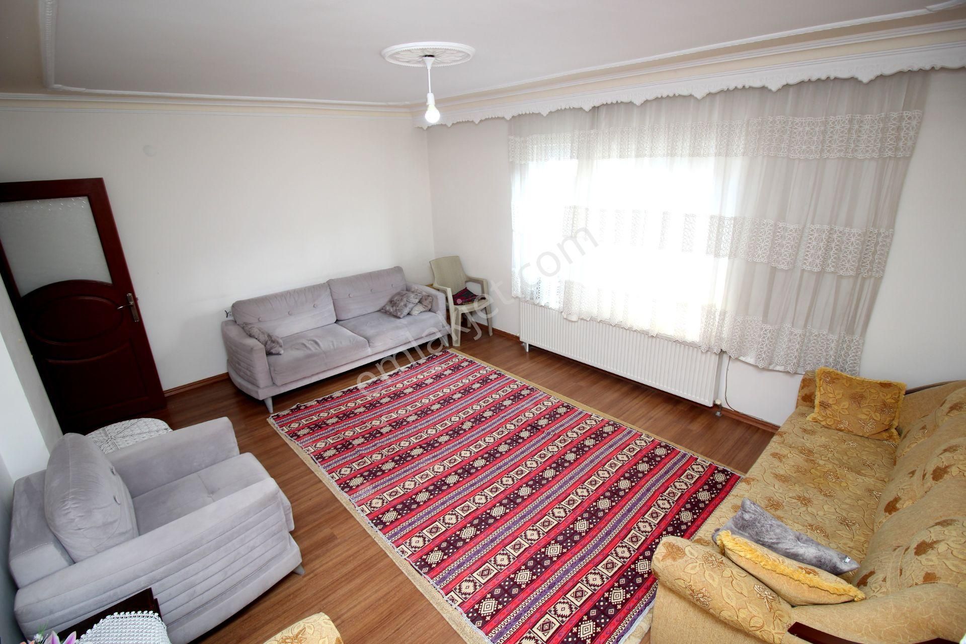 Emre Emlak'tan Süvari'de Ön Cephe Arakat 3+1 Satılık Daire - Görsel 7