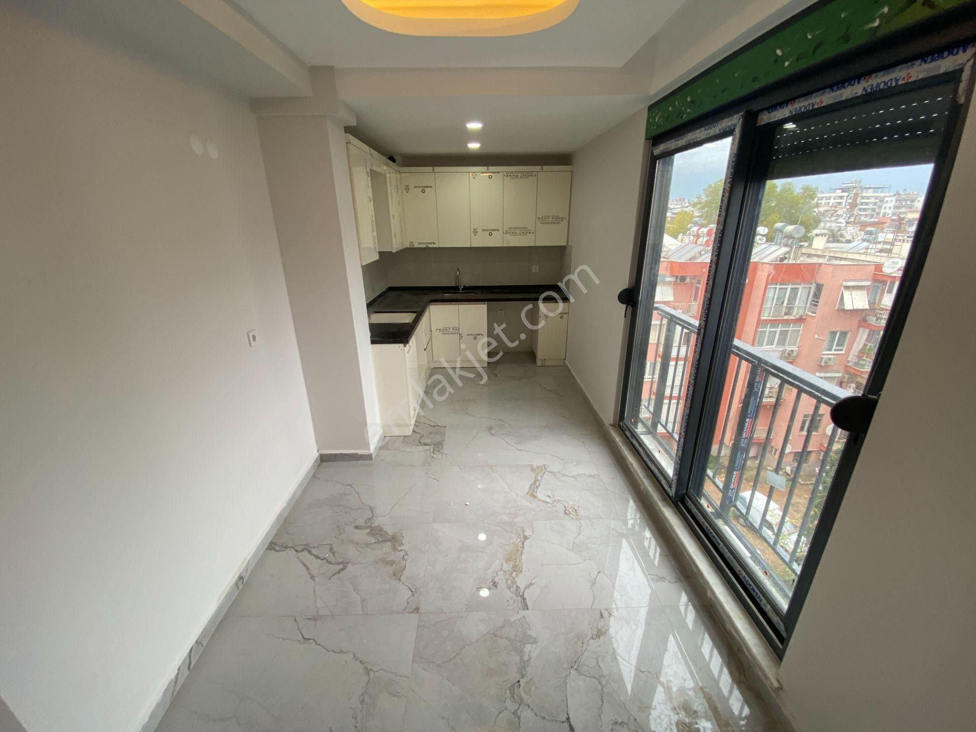 Konyaaltı Cadde Arkası Geniş Ferah Sıfır Dubleks - Görsel 12