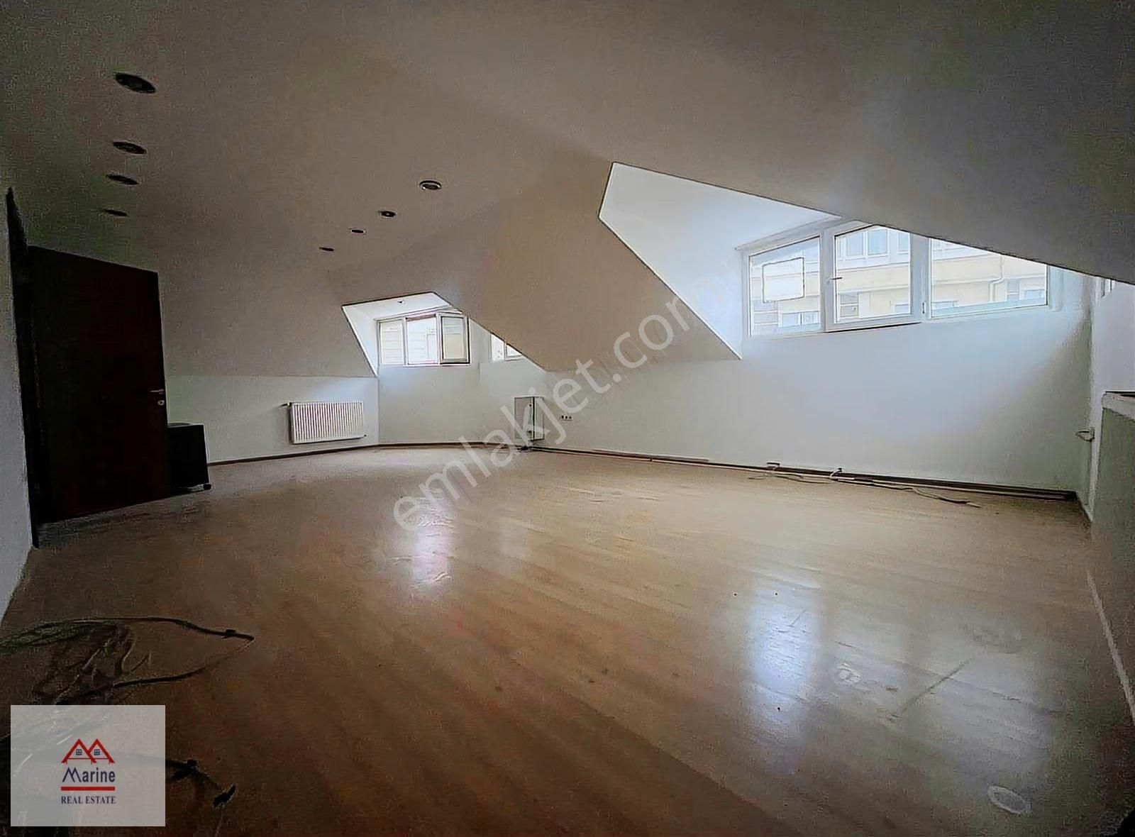 Pendik E-5 Yan Yolu Üzerinde 130 M2 Kiralık Ofis Dairesi - Görsel 15