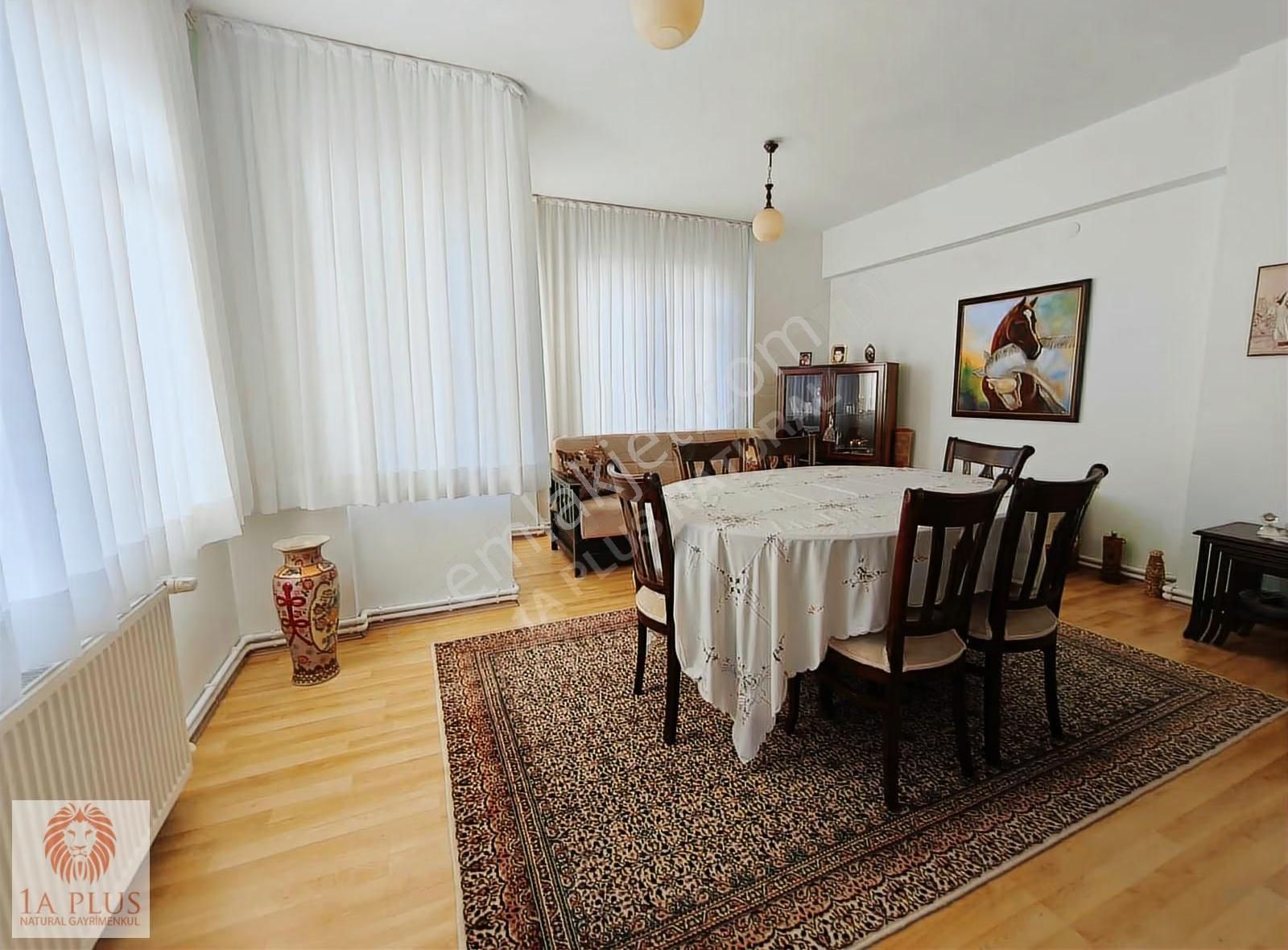 Çankaya'da Doğalğazlı 3+1 150 M2 Ara Kat Şehir Hast.yakını - Görsel 6