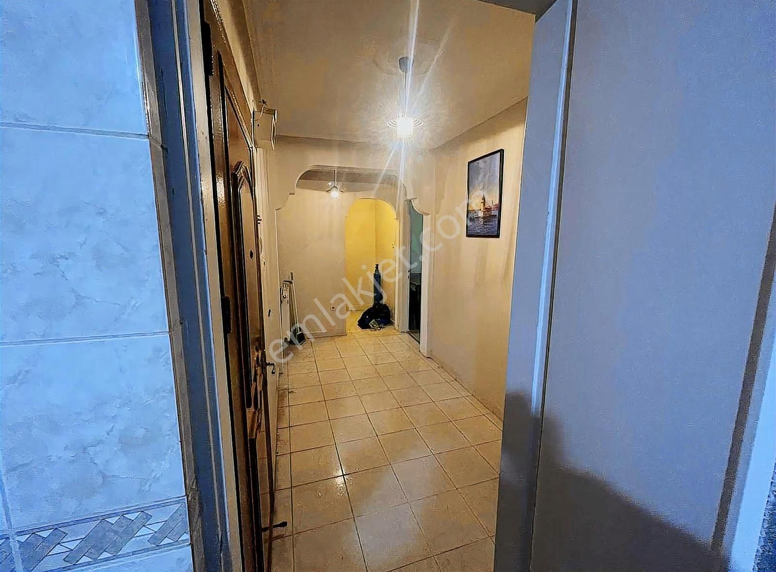 Bayrampaşa Yenidoğan Mah. Temiz 2+1 Kısmi Eşyalı Kiralık Daire - Görsel 6