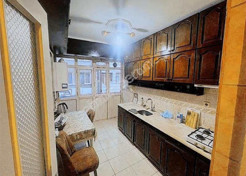 Bayrampaşa Yenidoğan Mah. Temiz 2+1 Kısmi Eşyalı Kiralık Daire - Görsel 12