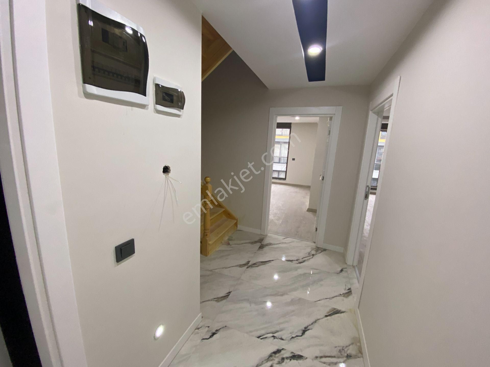 Güllük Caddesi Arkası Geniş 3+1 Dubleks - Görsel 8