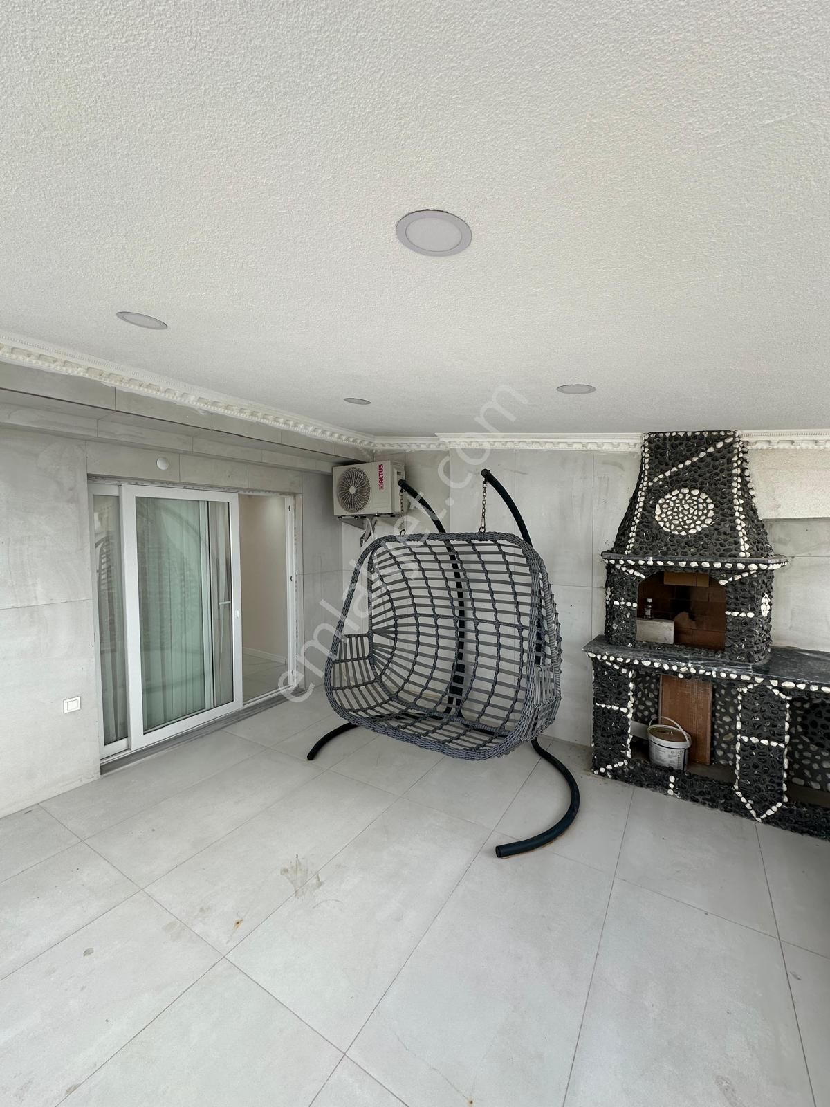 Eşsiz Deniz Ve Orman Manzaralı 4+1 Sıfırlanmış Full Eşyalı Daire - Görsel 9