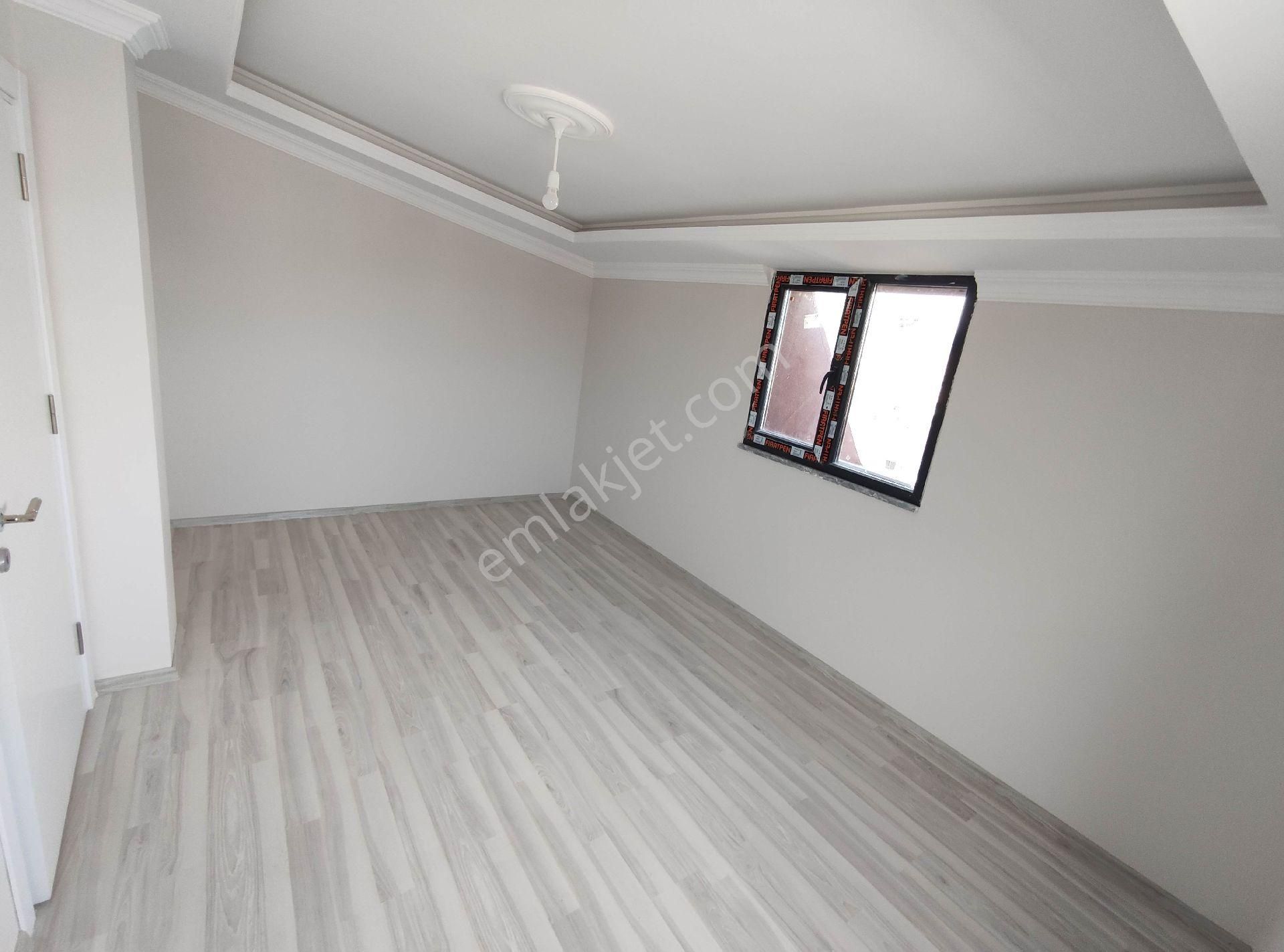 Sultanbeyli'de Tek Tapu Çift Daire Teraslı 3+2 Satılık Dubleks - Görsel 15