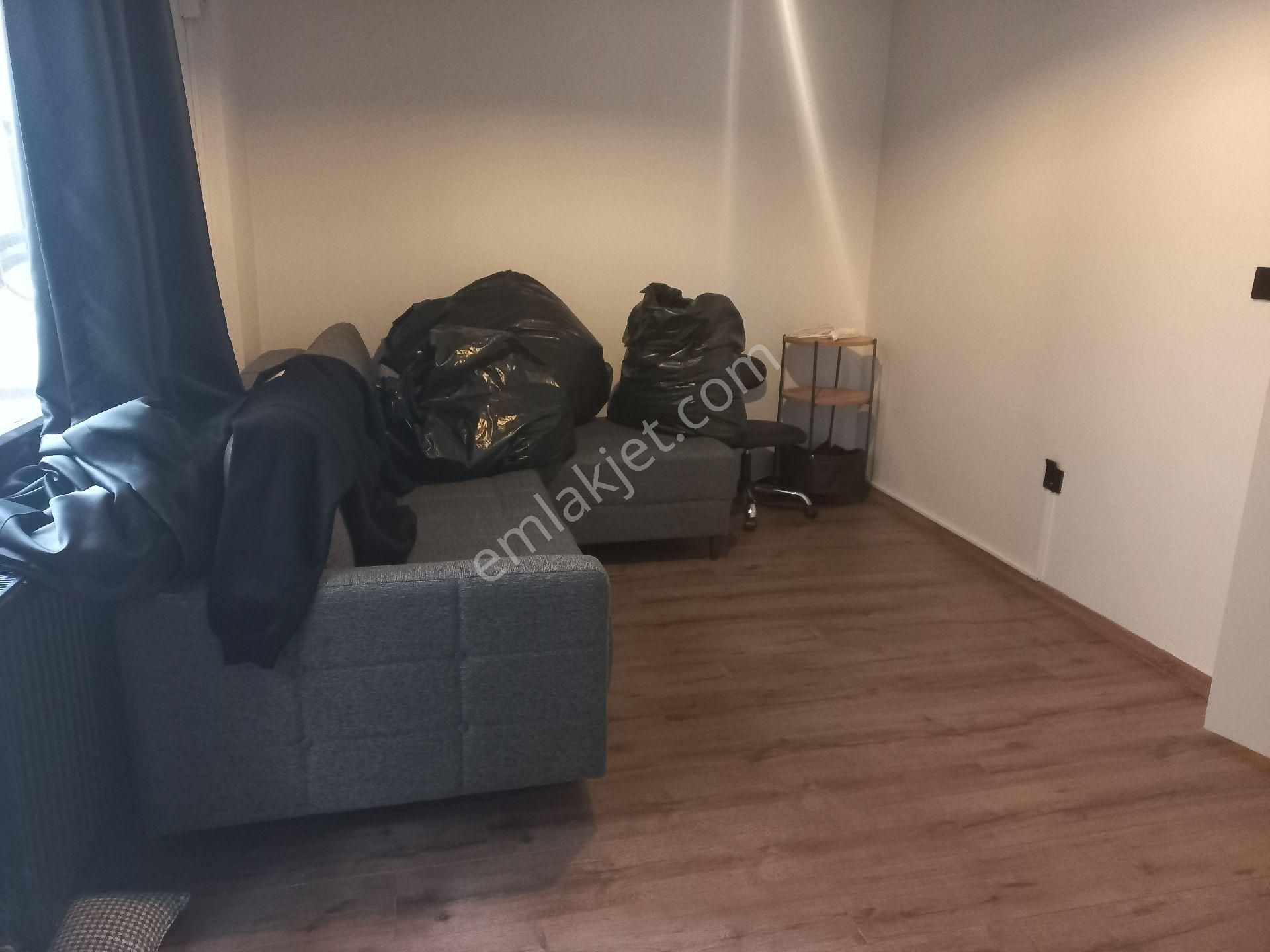 Balçova Ata Caddesi Üzerinde 2+1 Şık Kullanımlı Daire - Görsel 12