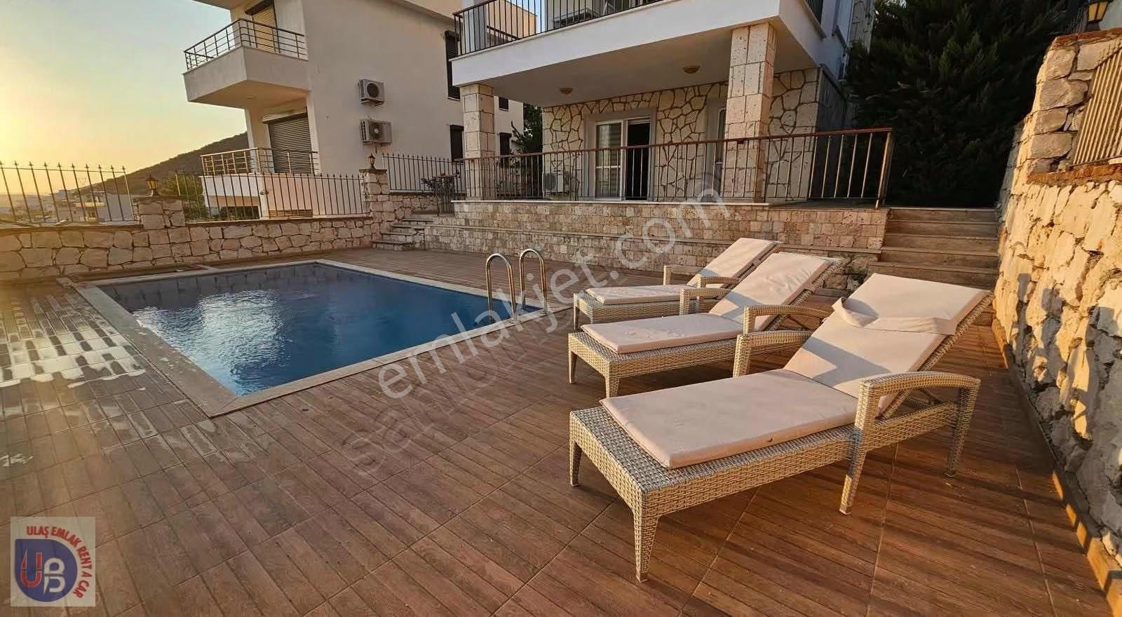 Didim Akbük Full Manzaralı 6+1 Eşyalı Villa - Görsel 32