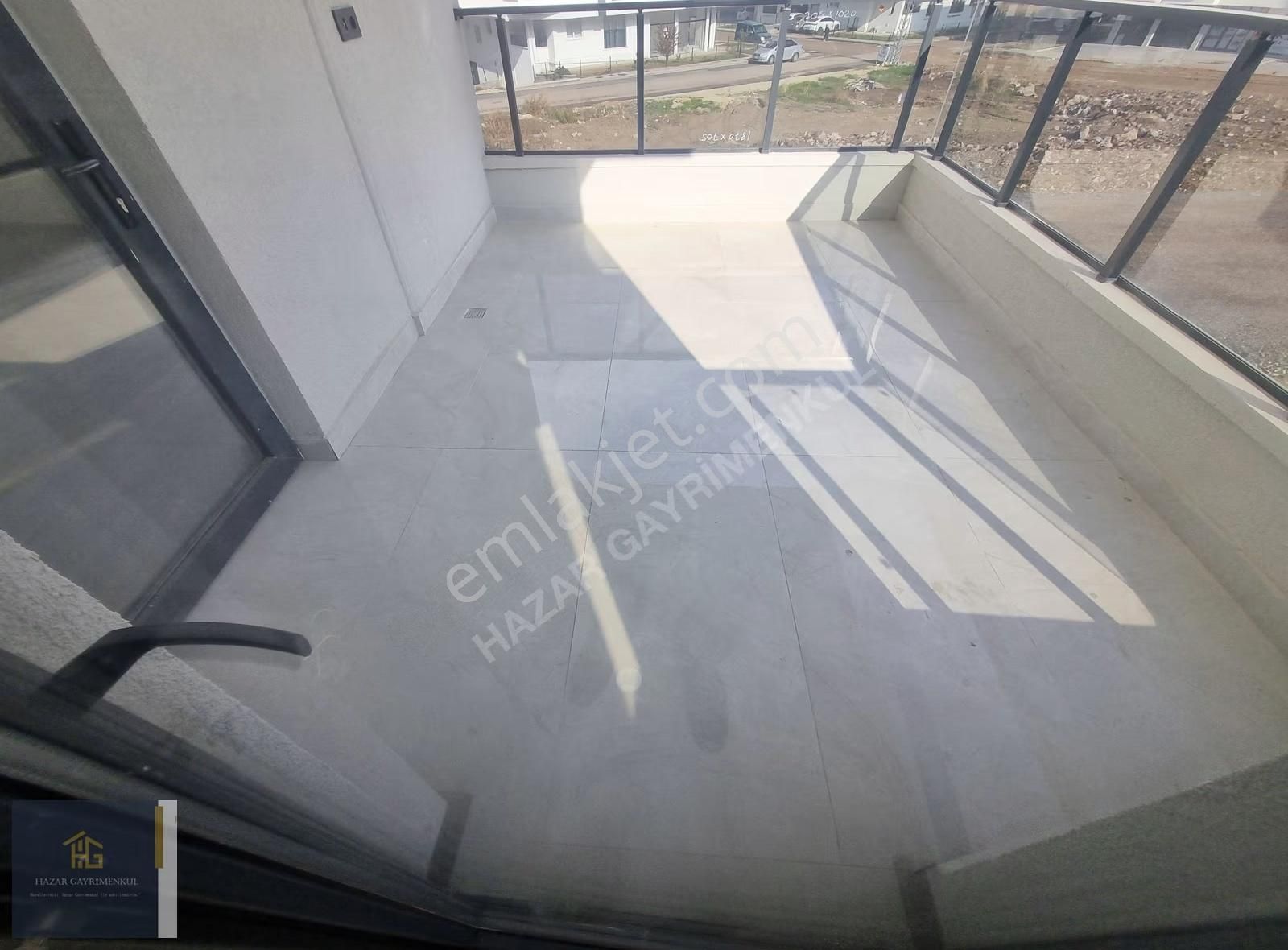 Sincan Yenikente Okullar Bölgesinde Lüx Yapılı Ara Kat 3+1 Daire - Görsel 2