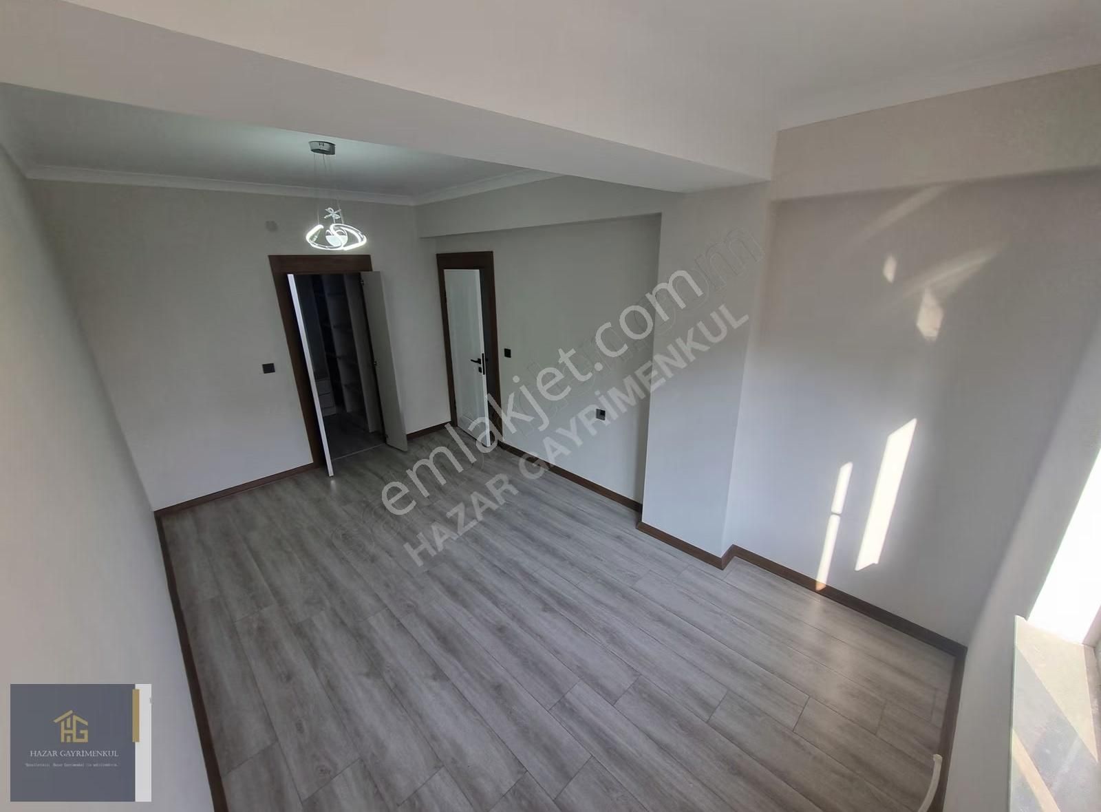 Sincan Yenikente Okullar Bölgesinde Lüx Yapılı Ara Kat 3+1 Daire - Görsel 12