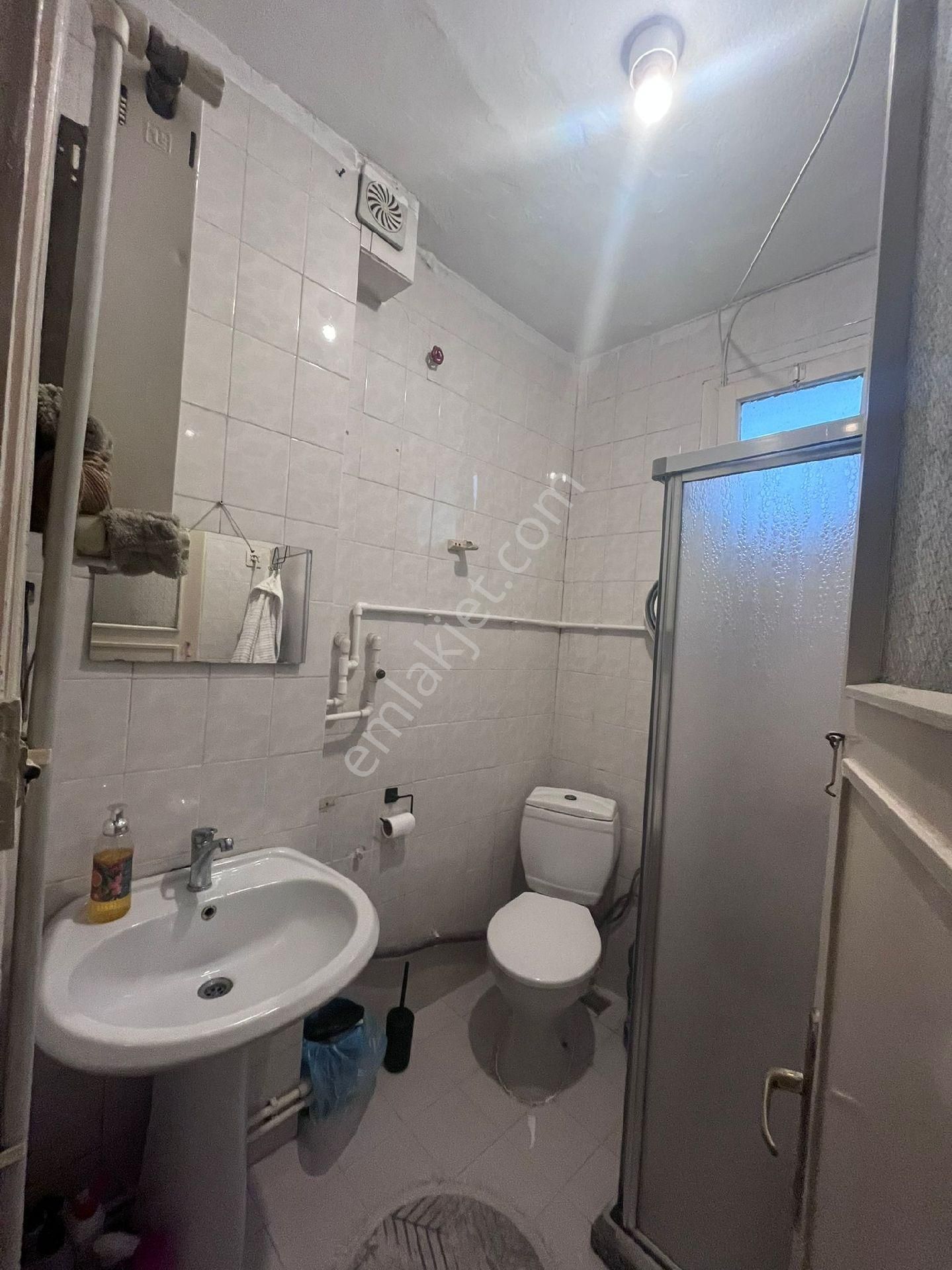 Fatih Kocamustafapaşa Sümbülefendi Duhaniye Güntaş Bloklarında 100 M2 Kiracılı - Görsel 15