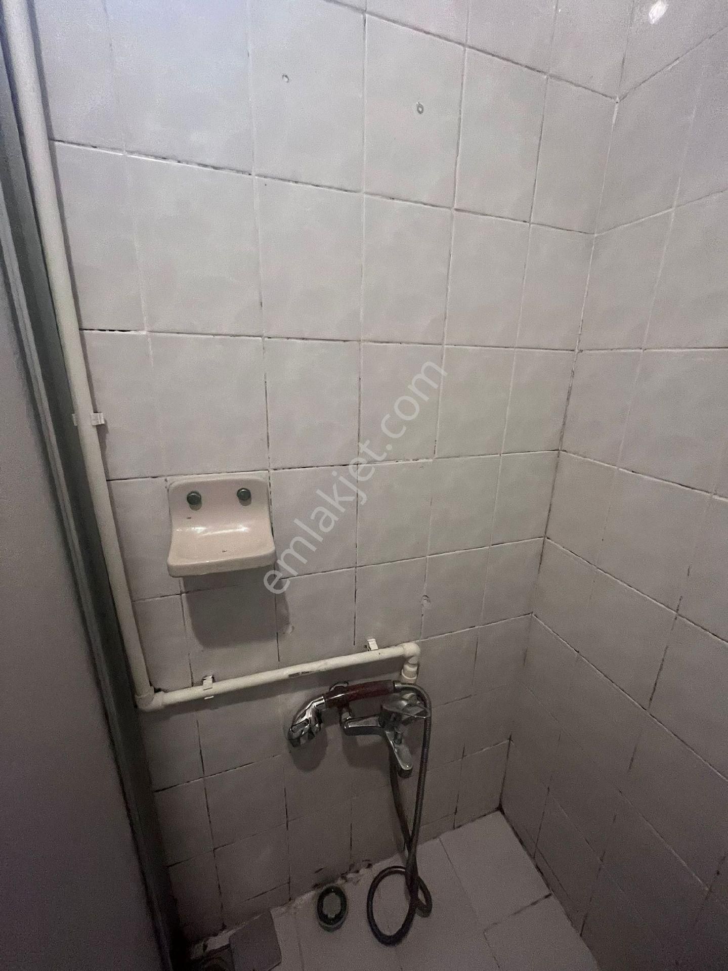 Fatih Kocamustafapaşa Sümbülefendi Duhaniye Güntaş Bloklarında 100 M2 Kiracılı - Görsel 11