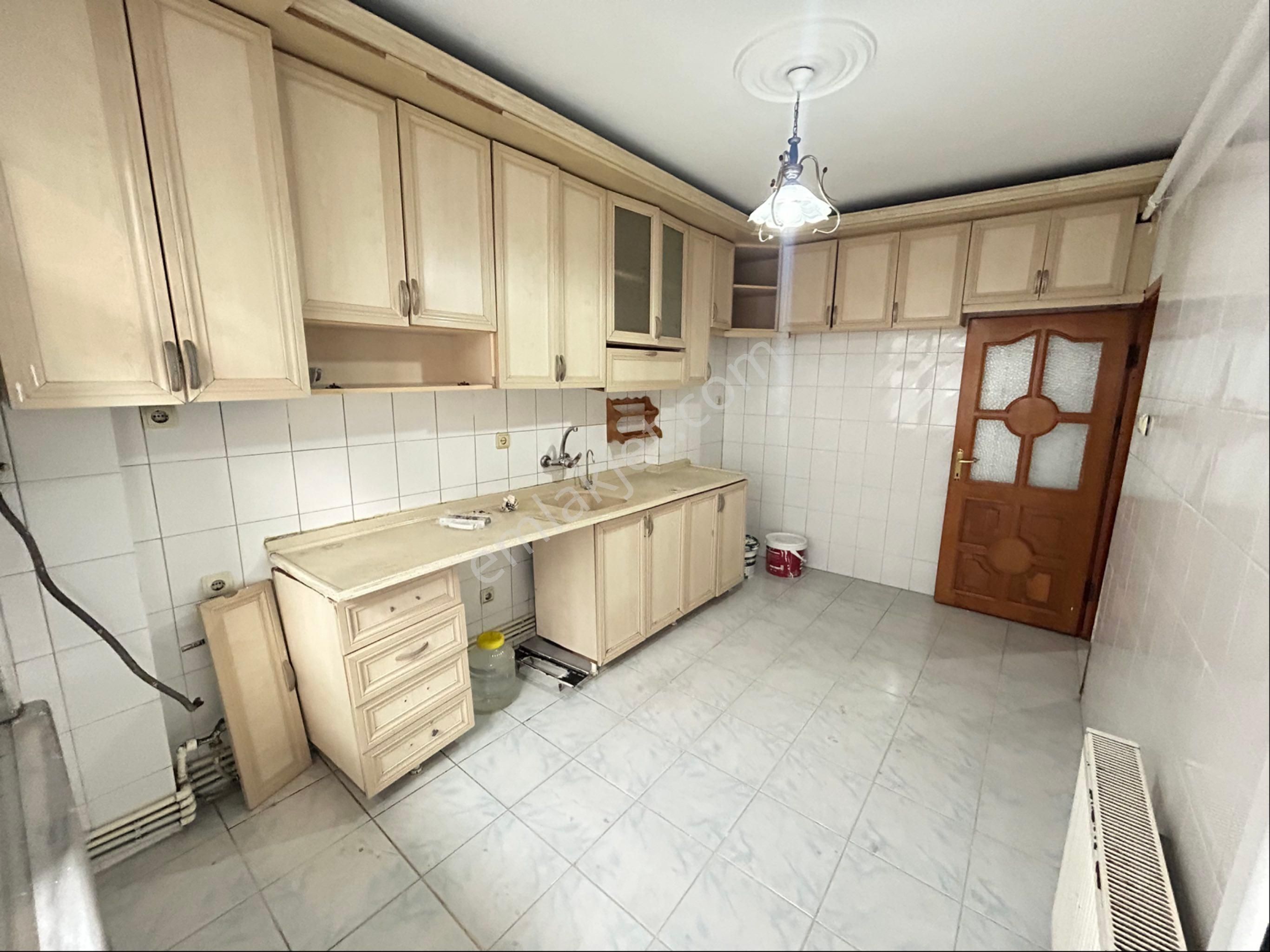 50.yıl Mahallesi 3+1 130m2 Çift Balkonlu Fırsat Arakat Daire - Görsel 18