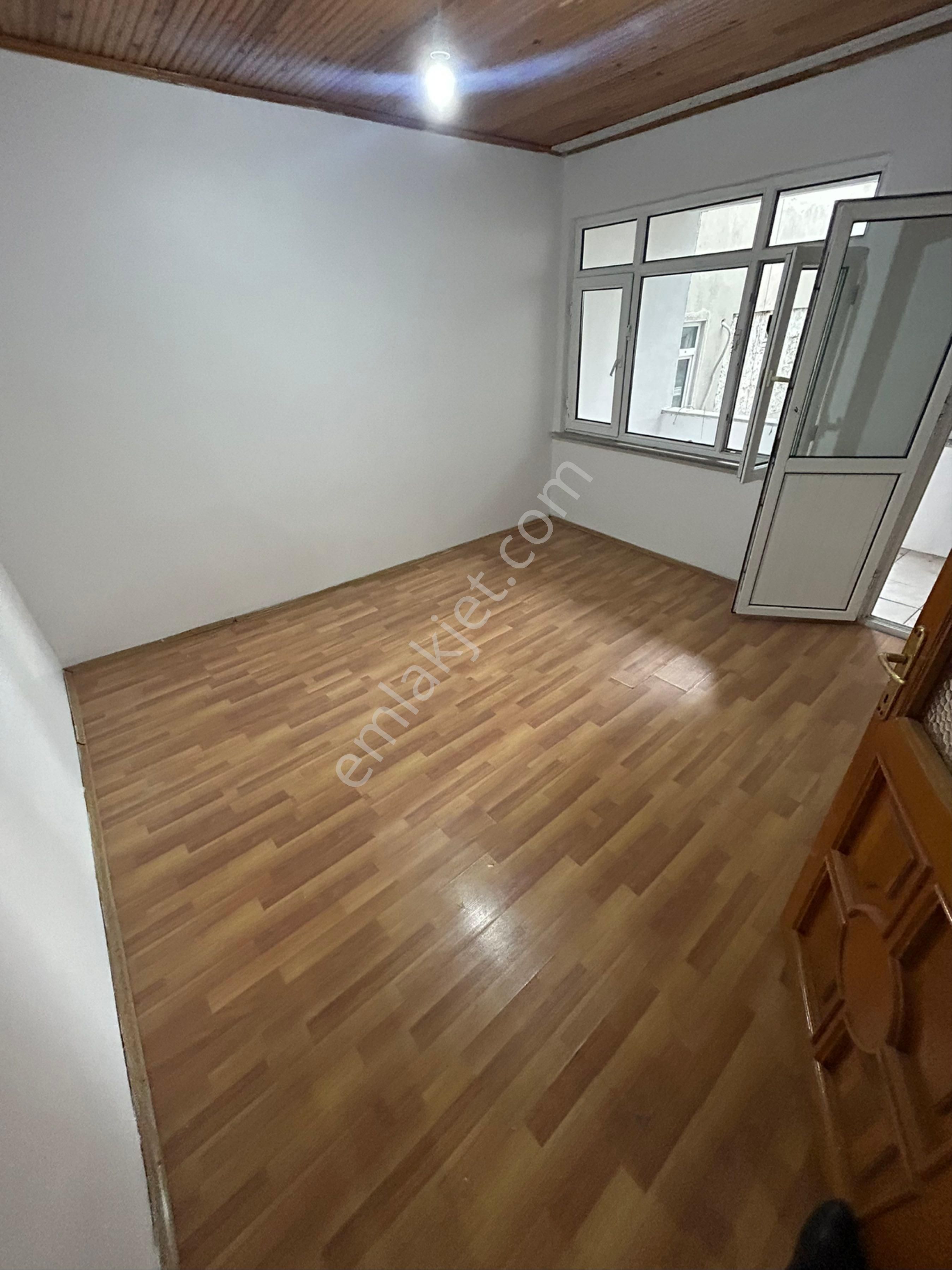 50.yıl Mahallesi 3+1 130m2 Çift Balkonlu Fırsat Arakat Daire - Görsel 3