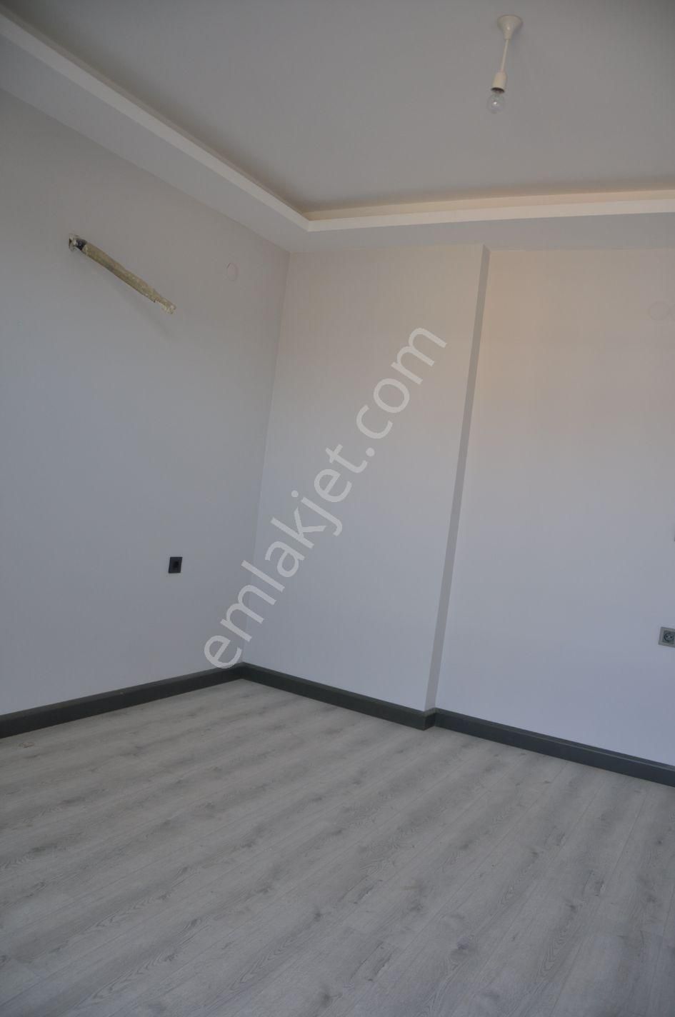 Kuşadası Davutlar Denize Yürüme Mesafesinde 3+1 Satılık Villa - Görsel 33