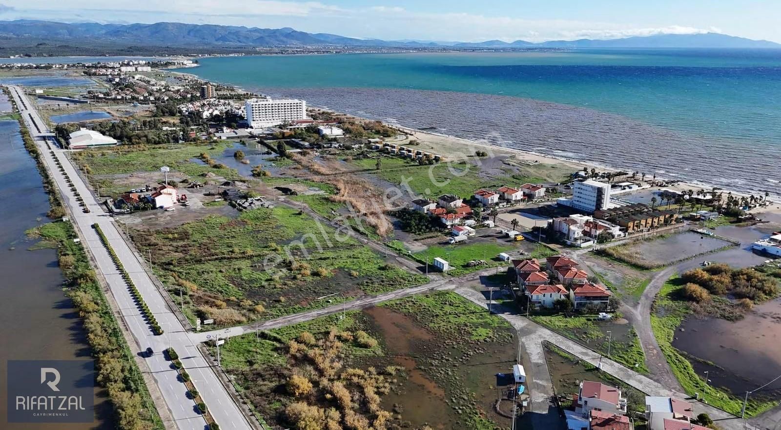 Sarımsaklı Plajı 50 M Oteller Bölgesi 990 M2 Turizm İmarlı Arsa