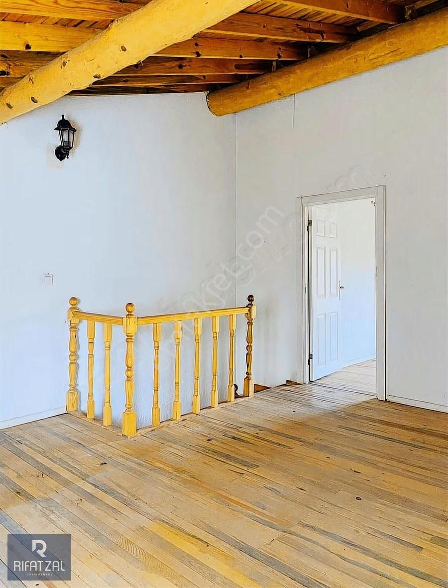 Küçükköy'de 80 M2 2+1 - 40 M2 Bahçeli Müstakil Taş Evler - Görsel 33