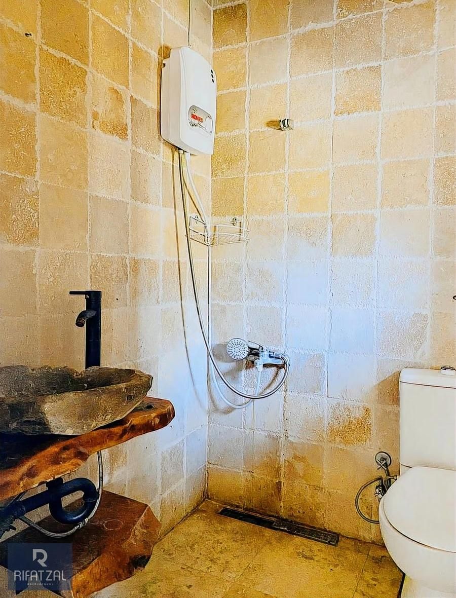 Küçükköy'de 80 M2 2+1 - 40 M2 Bahçeli Müstakil Taş Evler - Görsel 12